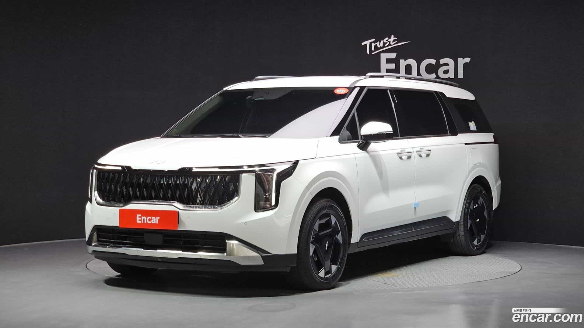 Canival Kia 2025.10-OUTER-001