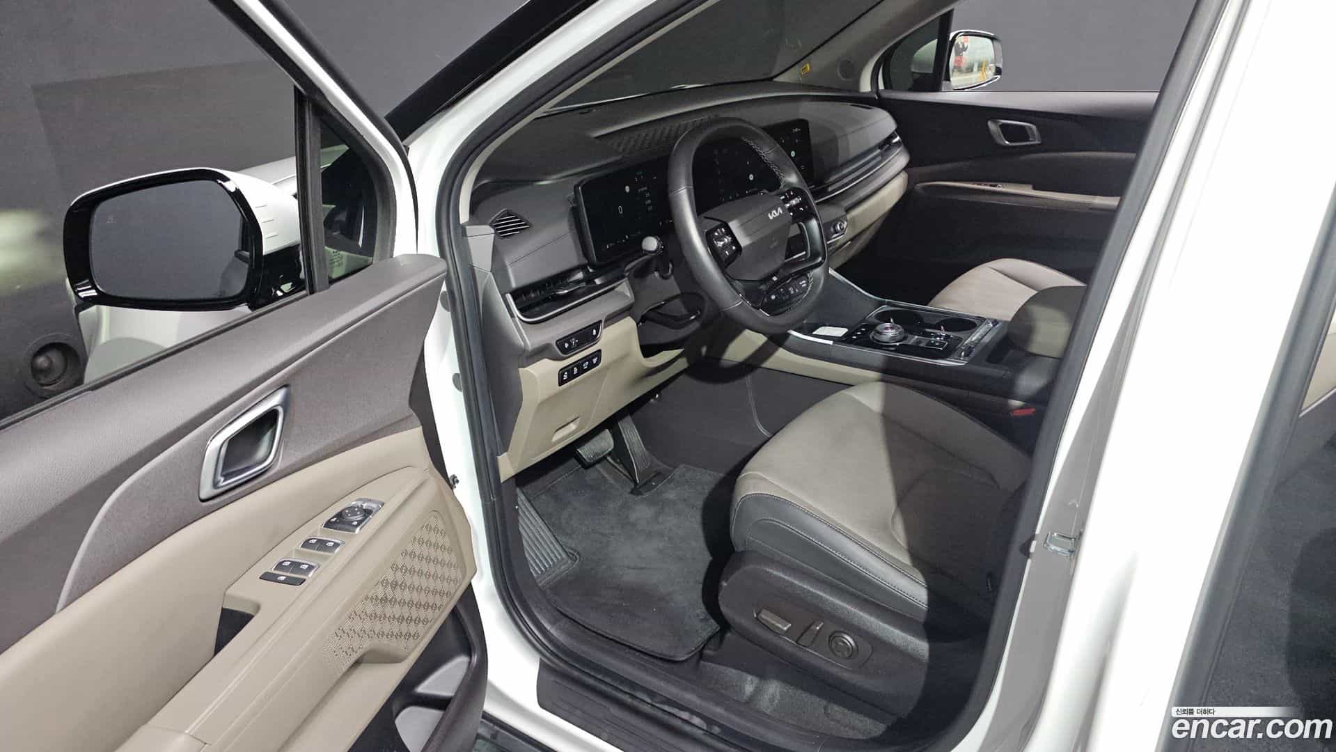Canival Kia 2025.10-INNER-010