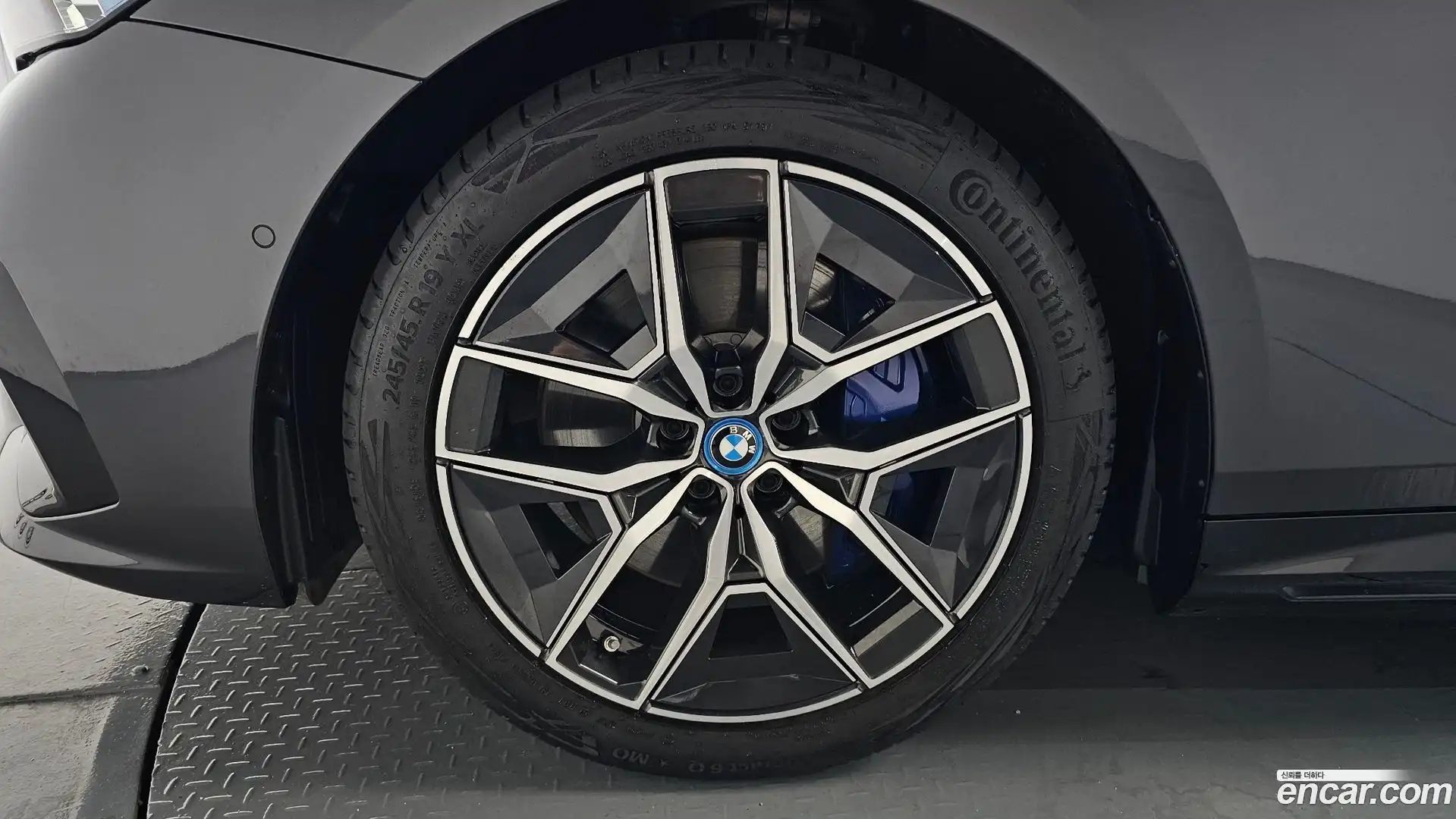 i5 BMW 2024.8-OUTER-005