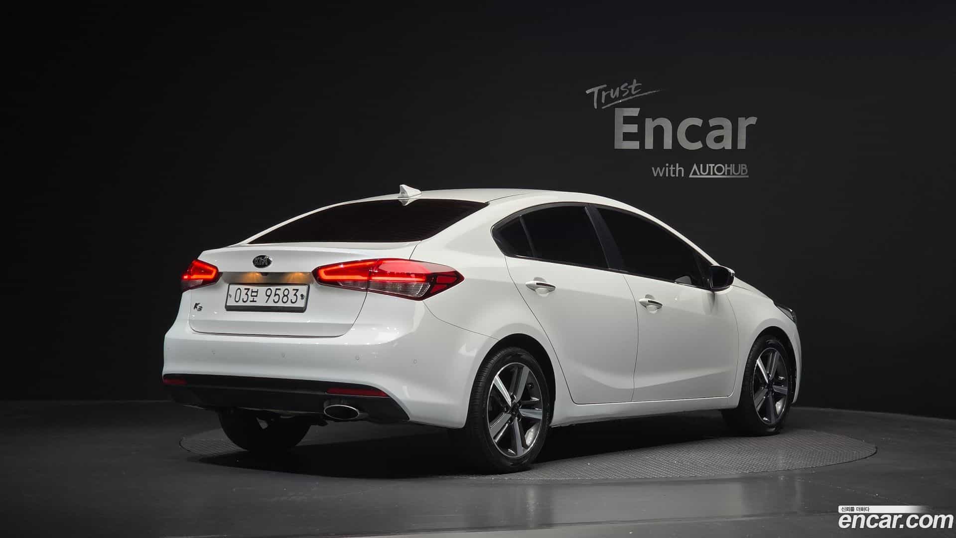 K3 Kia 2017.0-OUTER-002