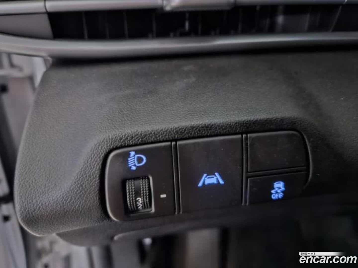 AVANTE Hyundai 2022.11-OPTION-015