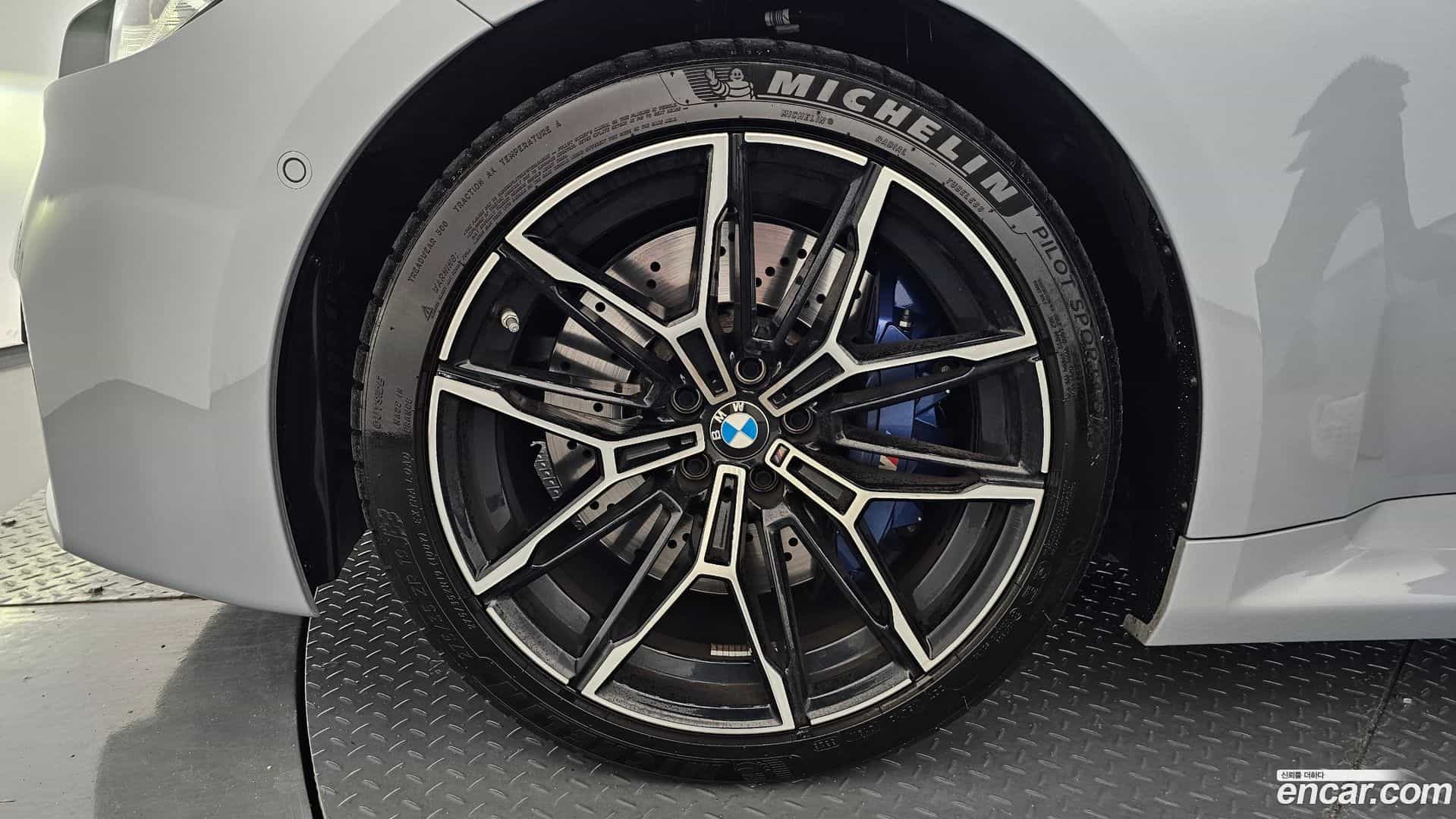 M2 BMW 2024.11-OUTER-005