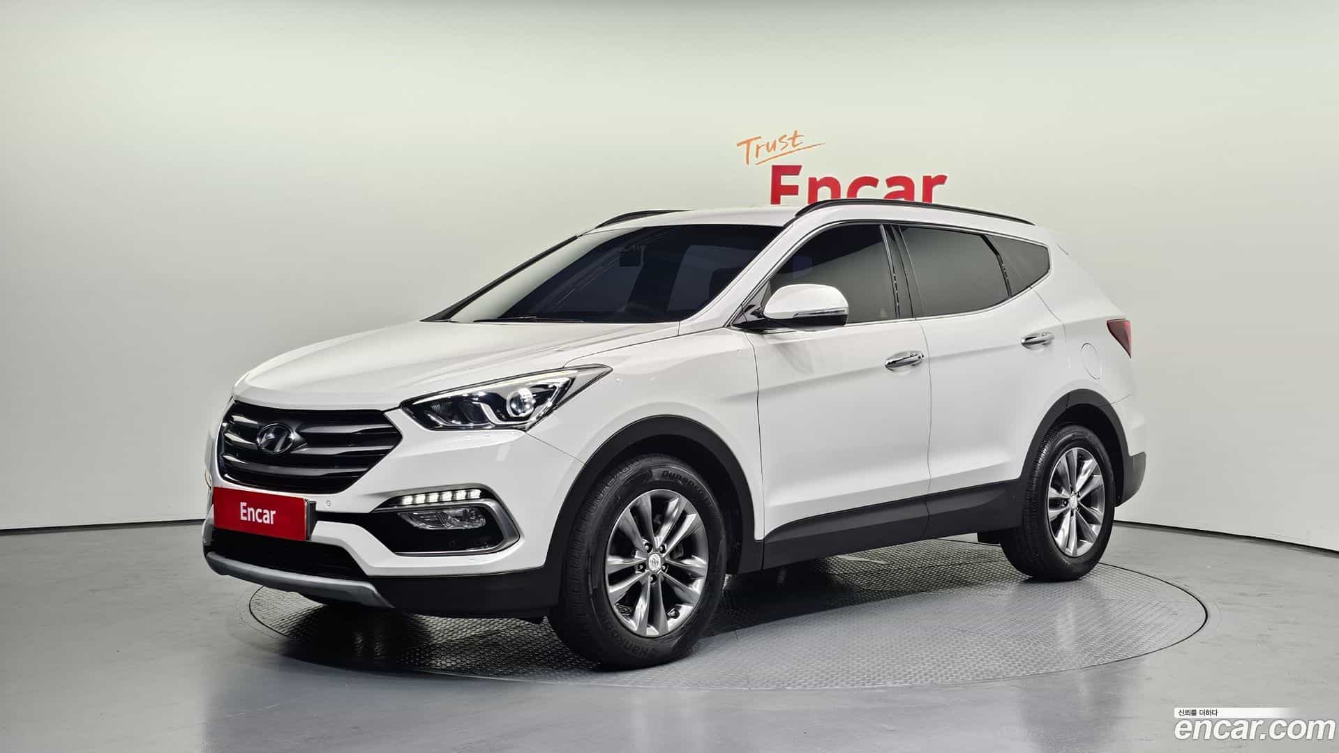 Santafe Hyundai 2017.4-OUTER-001
