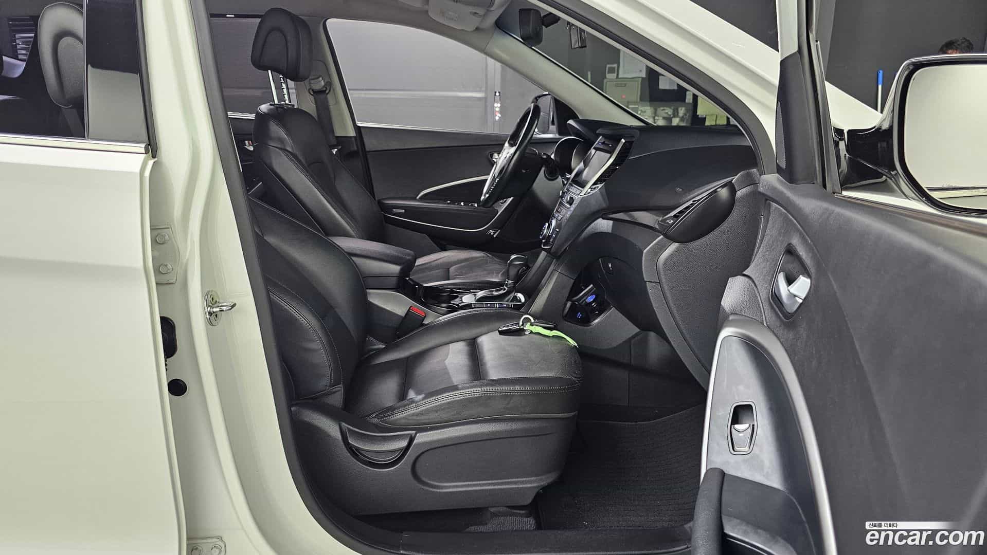 Santafe Hyundai 2017.4-OPTION-016