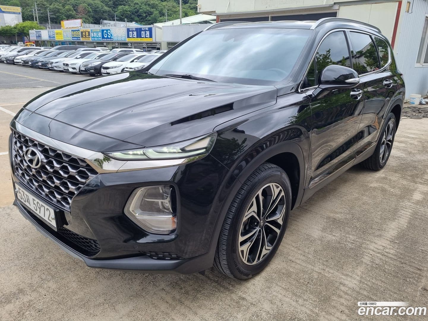 Main__Slider__Photo:Santafe Hyundai 2018.6-0