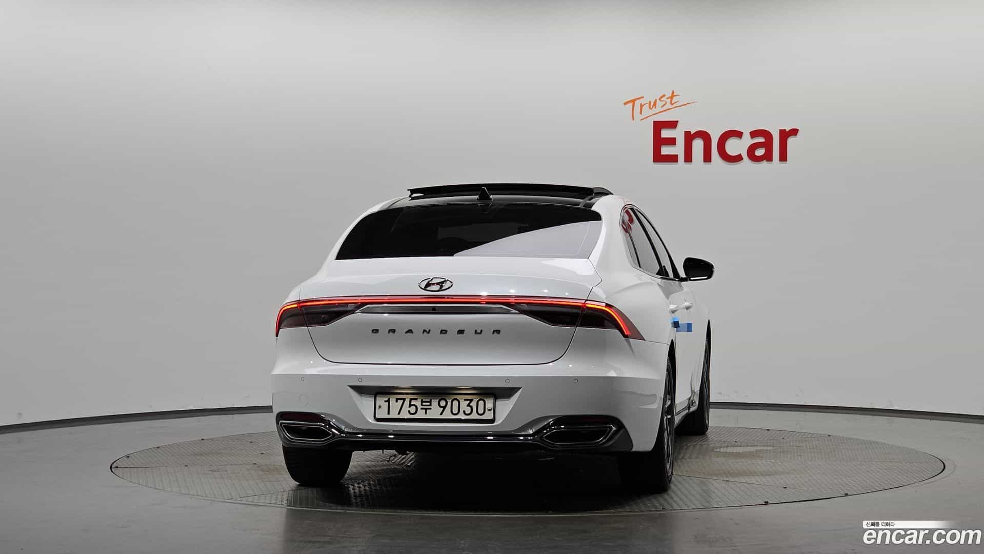 Grandeur Hyundai 2022.1-OUTER-004