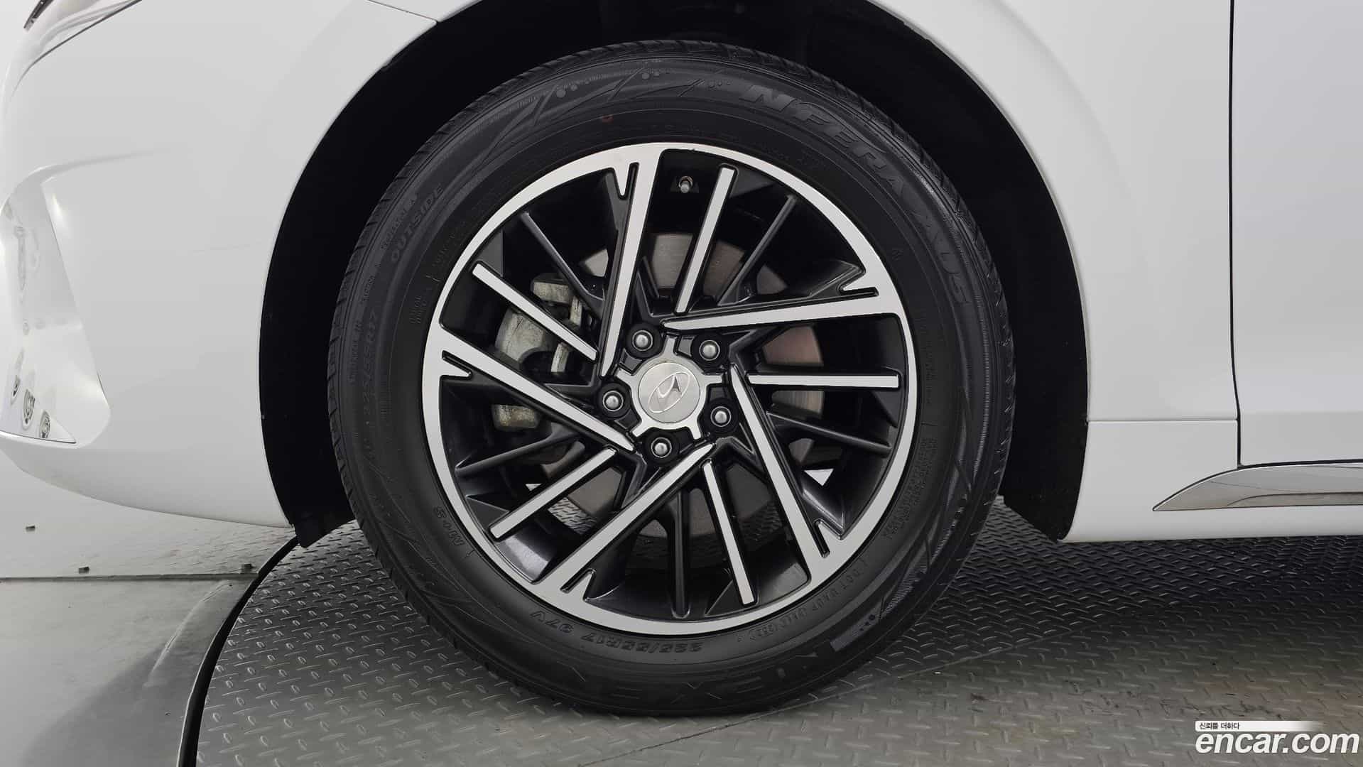 Grandeur Hyundai 2022.1-OUTER-005