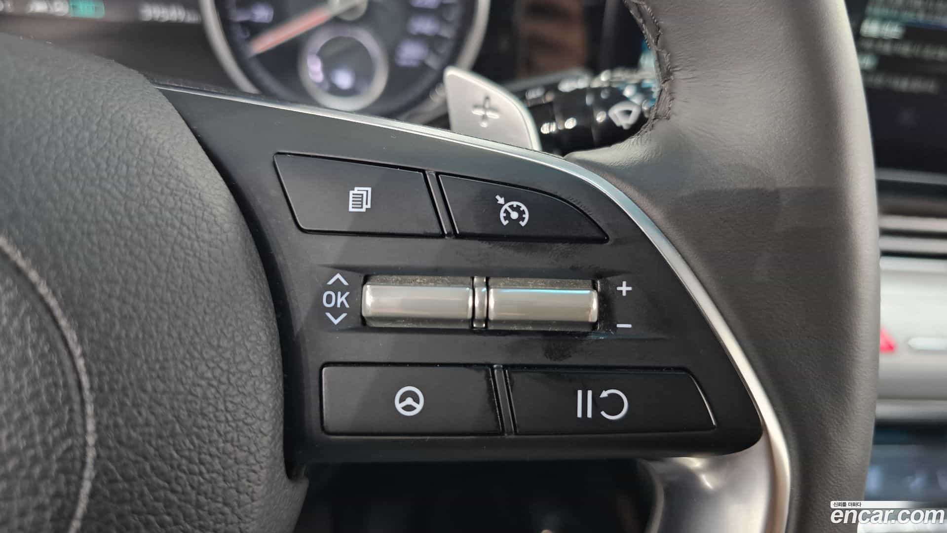 Grandeur Hyundai 2022.1-OPTION-044
