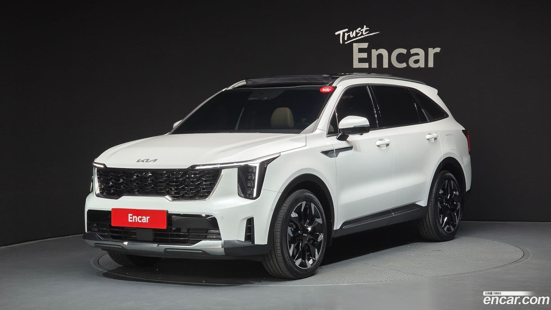 Main__Slider__Photo:Sorento Kia 2025.2-0