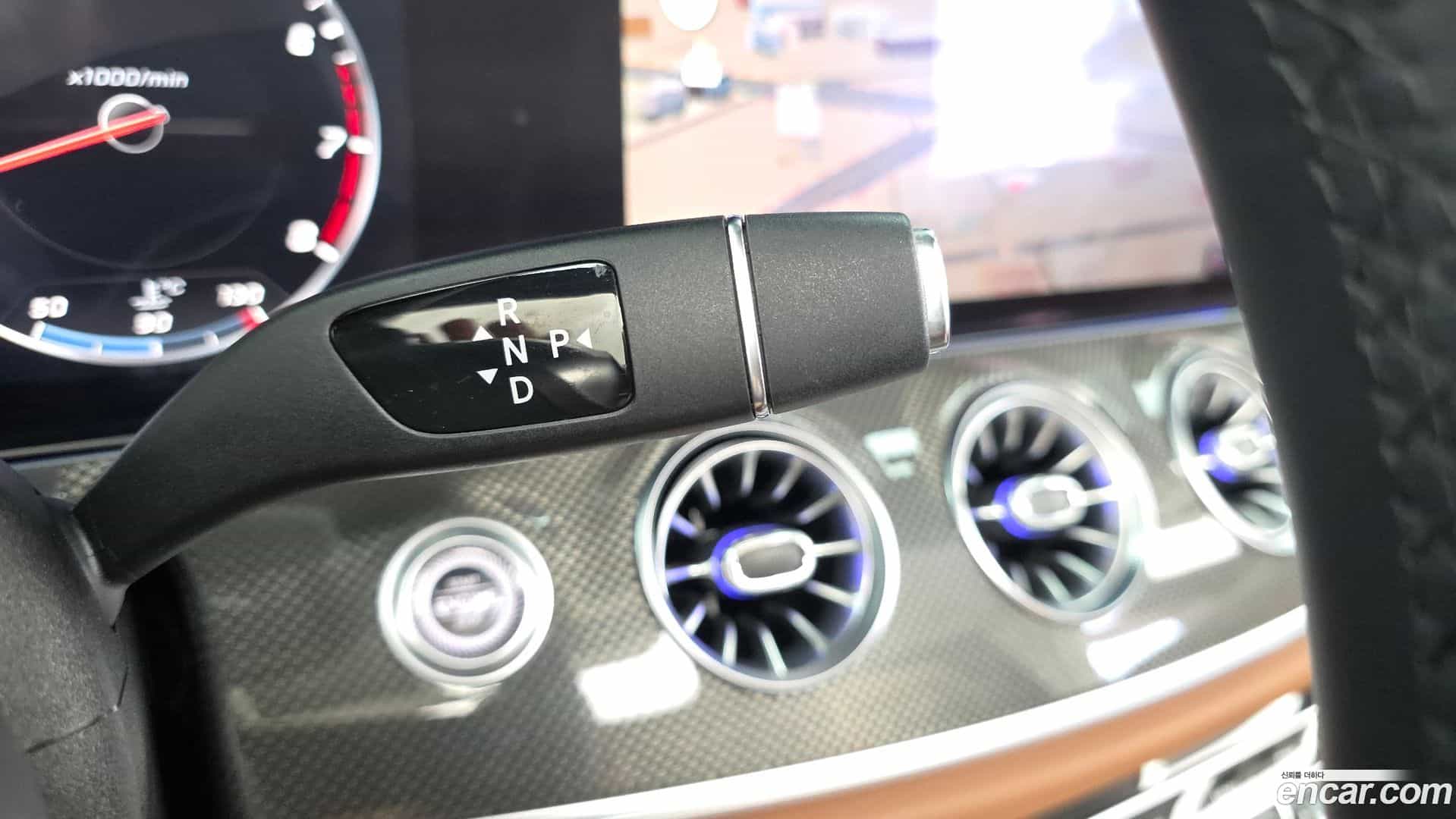 E-Class Mercedes-Benz 2020.5-INNER-009