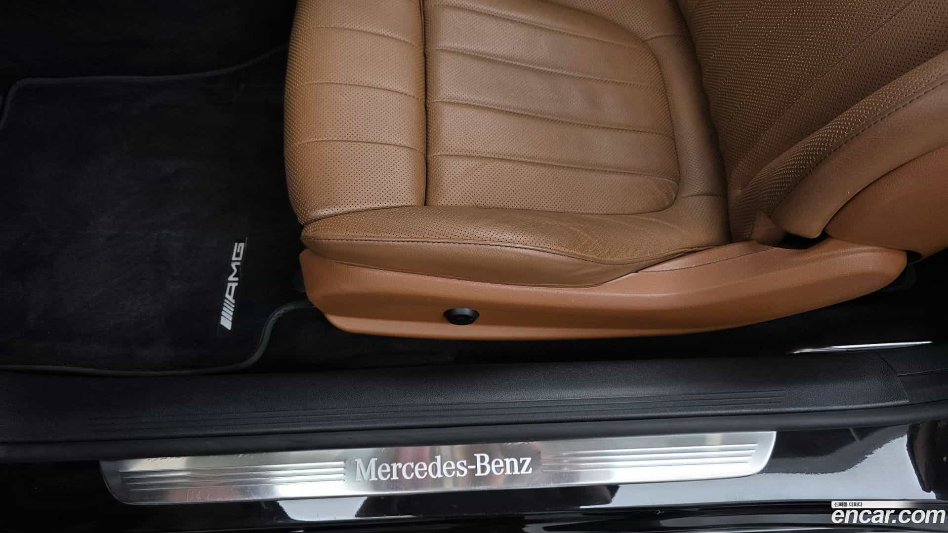 E-Class Mercedes-Benz 2020.5-OPTION-040