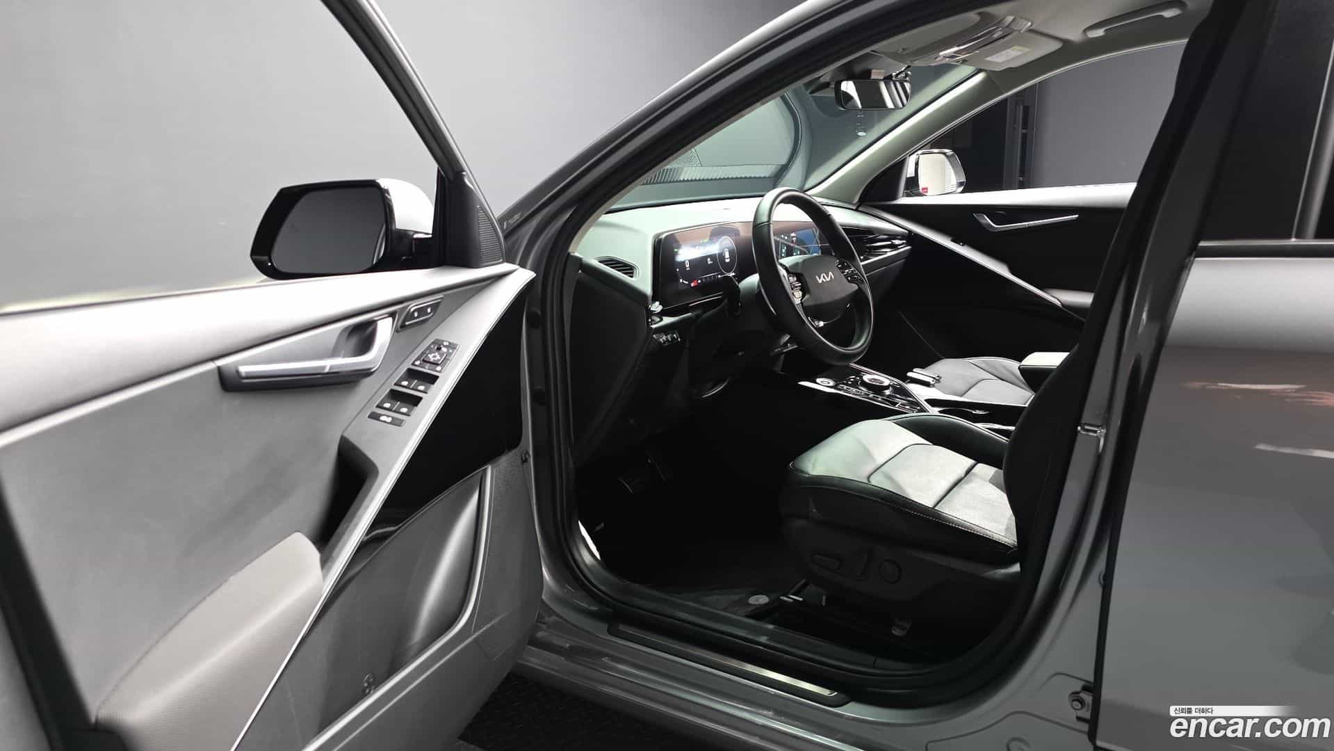 Niro Kia 2023.10-INNER-010