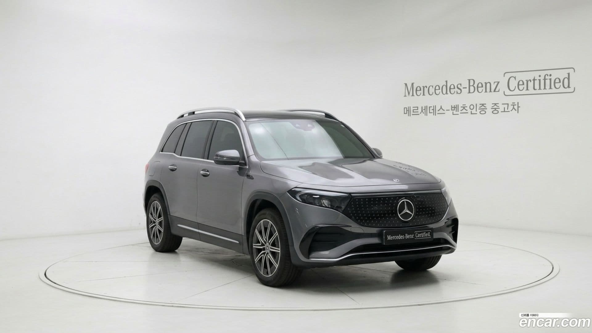 Main__Slider__Photo:EQB Mercedes-Benz 2025.7-0