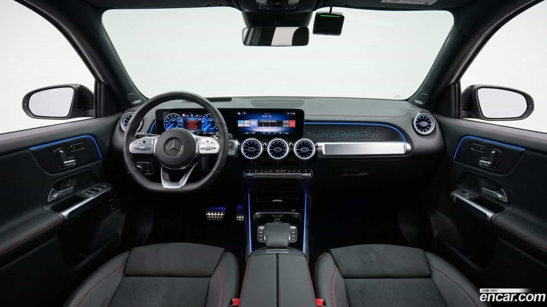 EQB Mercedes-Benz 2025.7-INNER-007