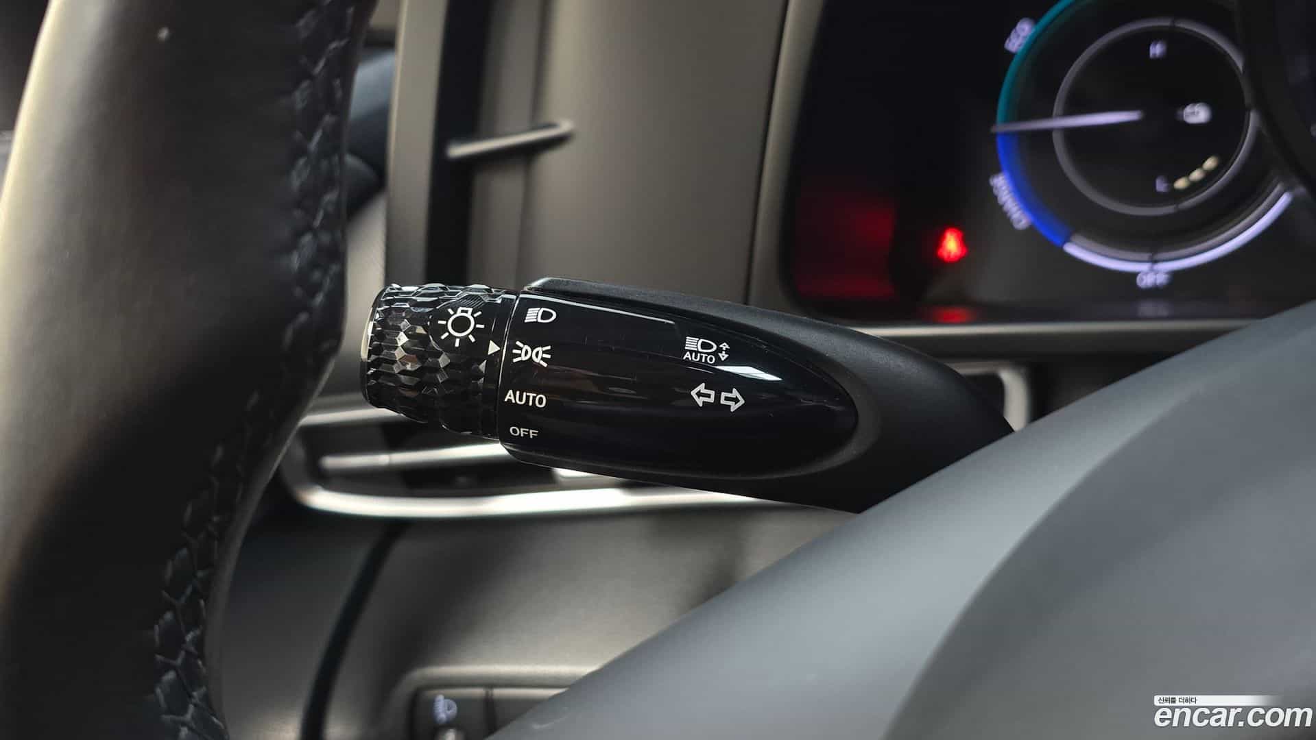 AVANTE Hyundai 2023.0-OPTION-040
