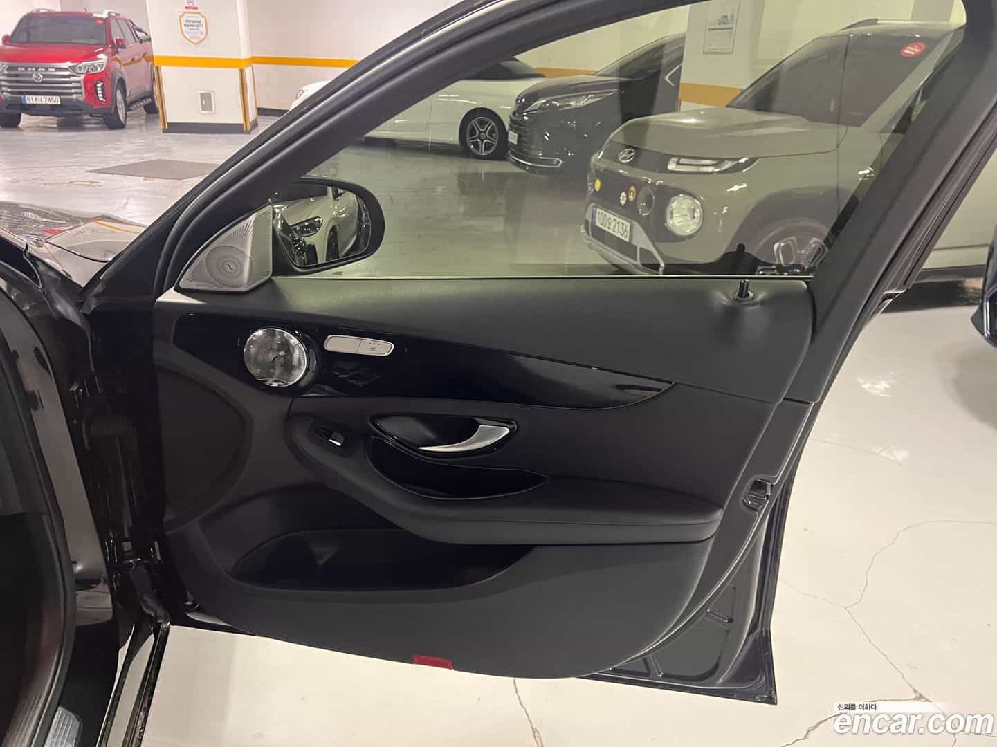 C-Class Mercedes-Benz 2016.5-OPTION-016