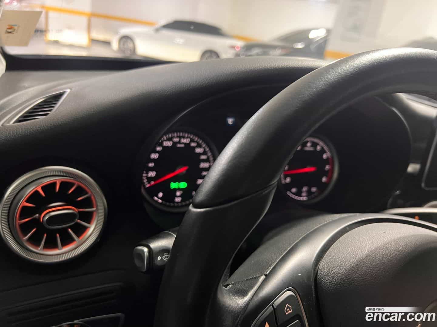 C-Class Mercedes-Benz 2016.5-OPTION-022