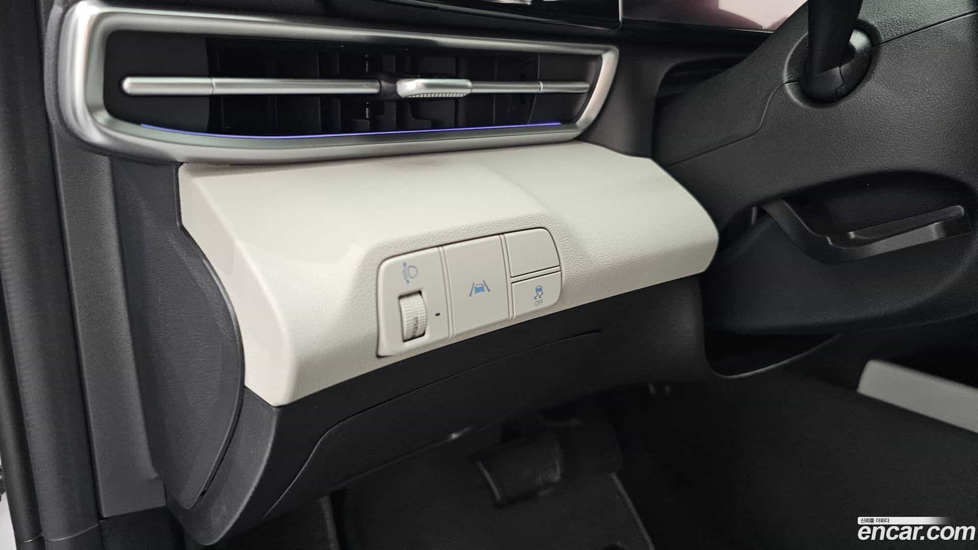 AVANTE Hyundai 2021.4-OPTION-042