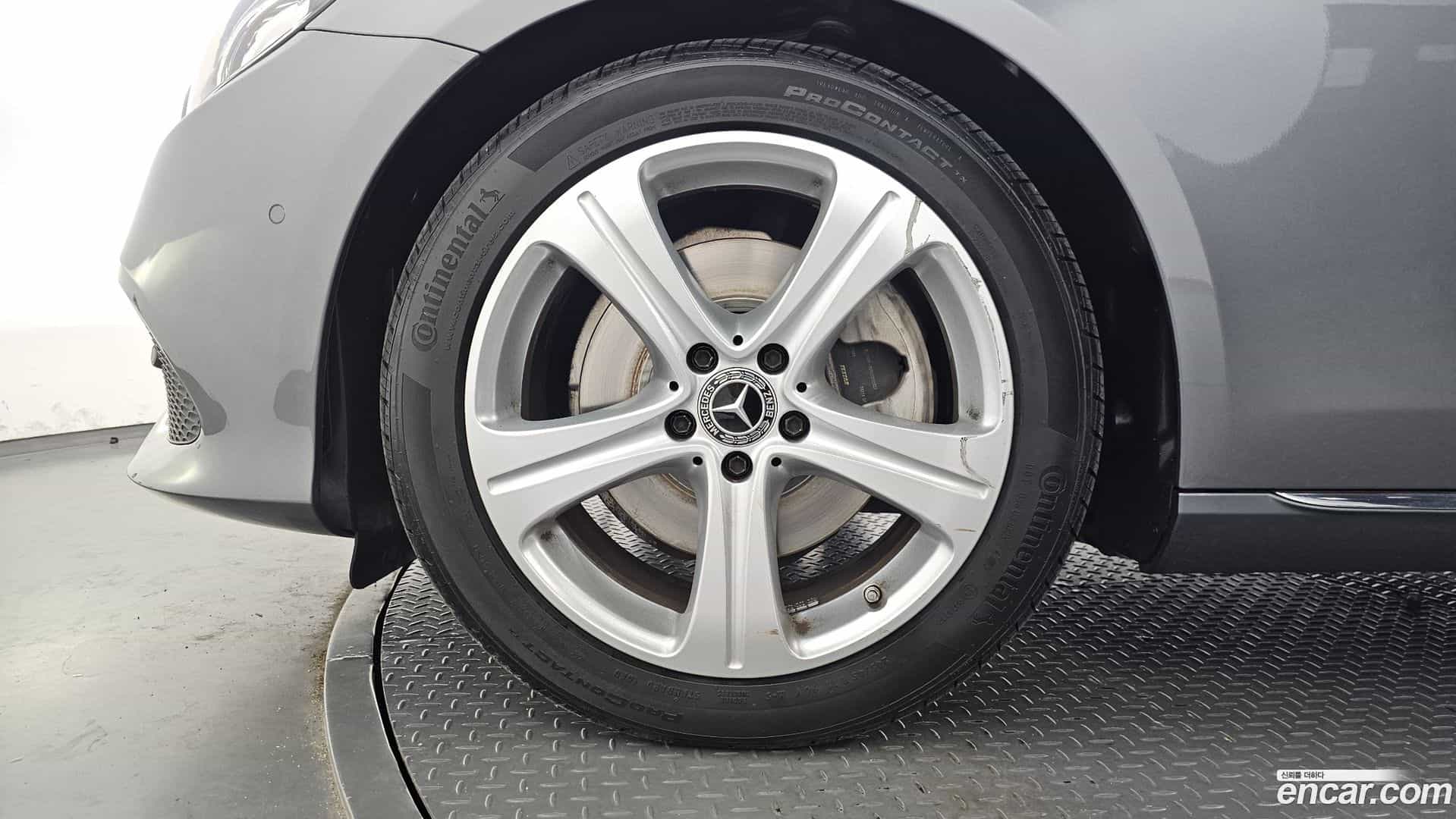 E-Class Mercedes-Benz 2018.5-OUTER-005