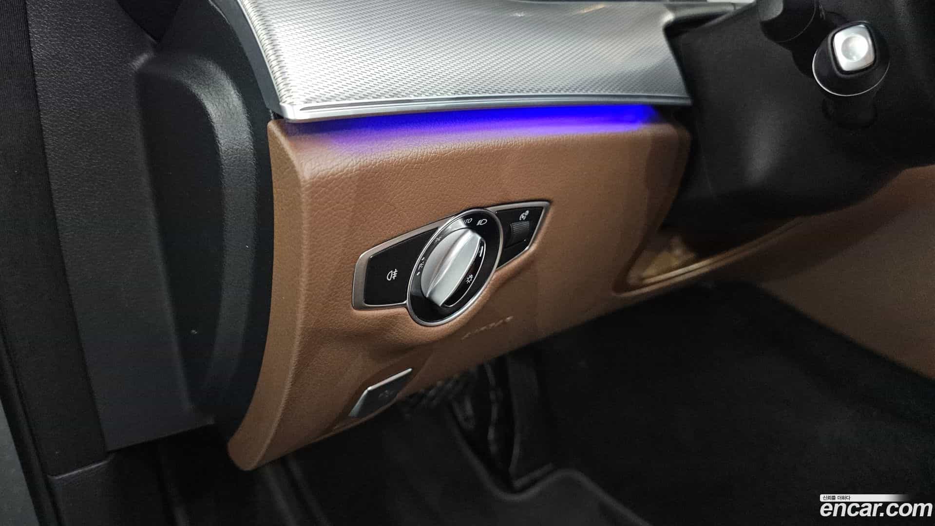 E-Class Mercedes-Benz 2018.5-OPTION-020