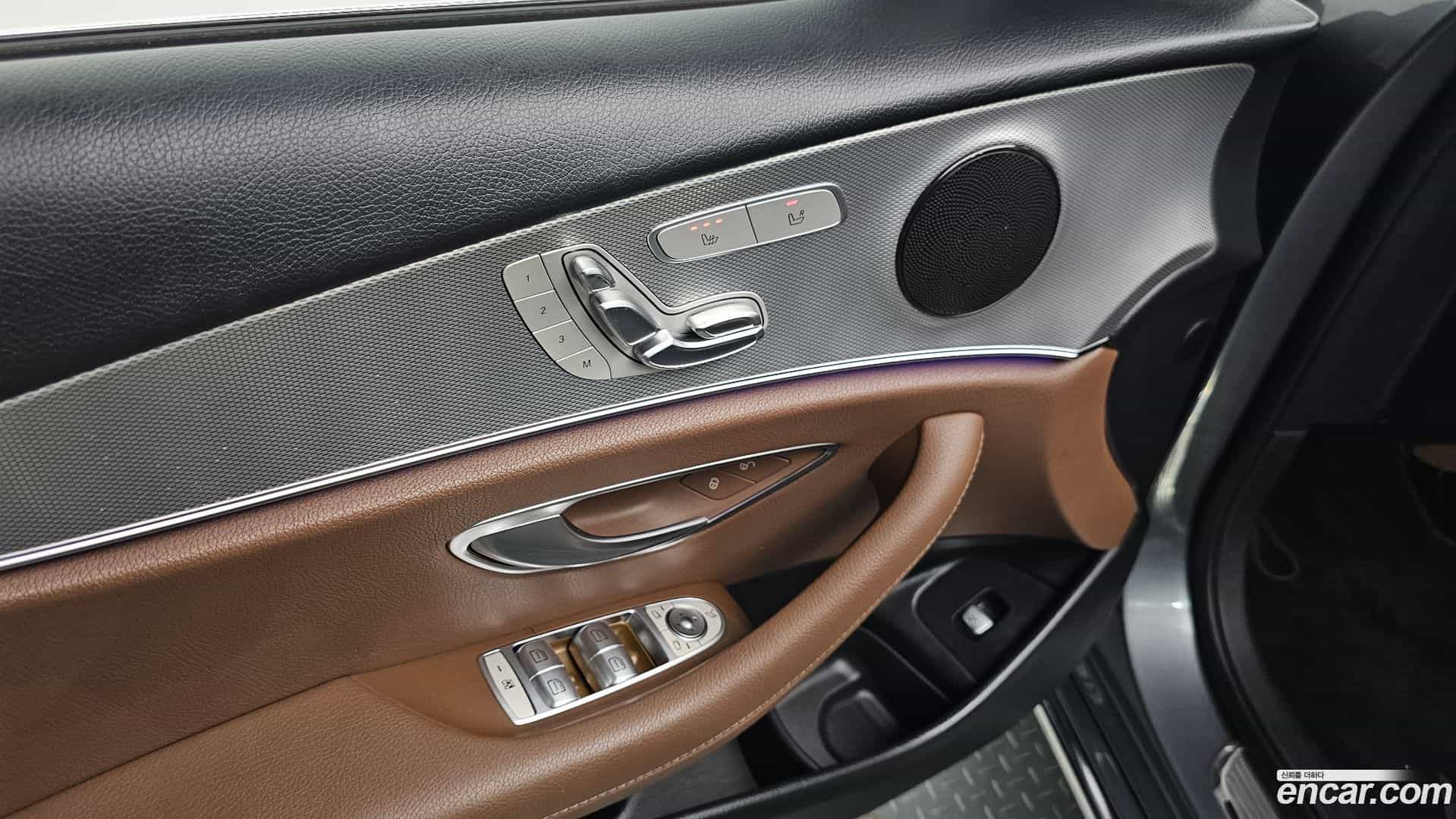 E-Class Mercedes-Benz 2018.5-OPTION-021