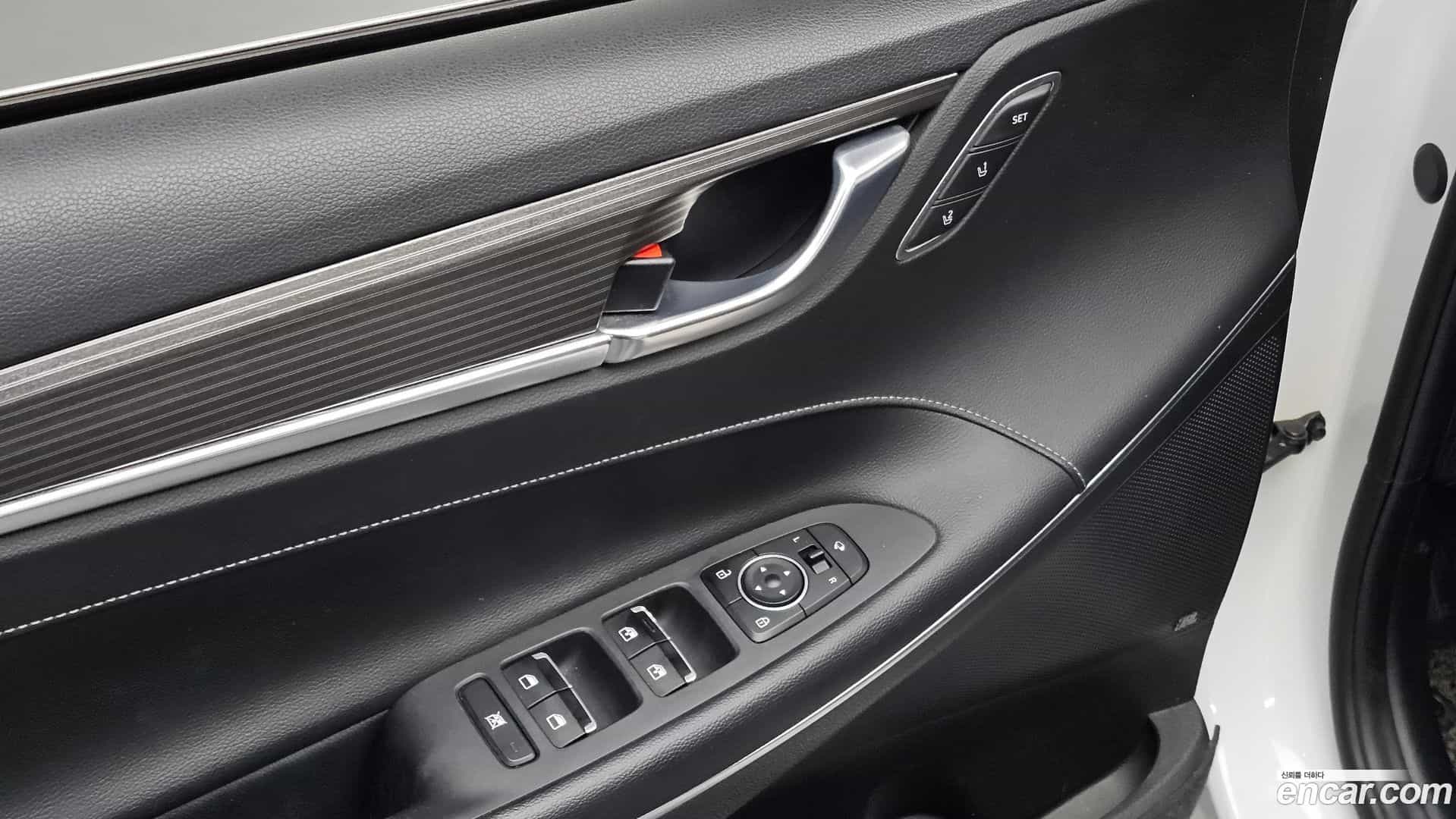 Grandeur Hyundai 2017.4-OPTION-022