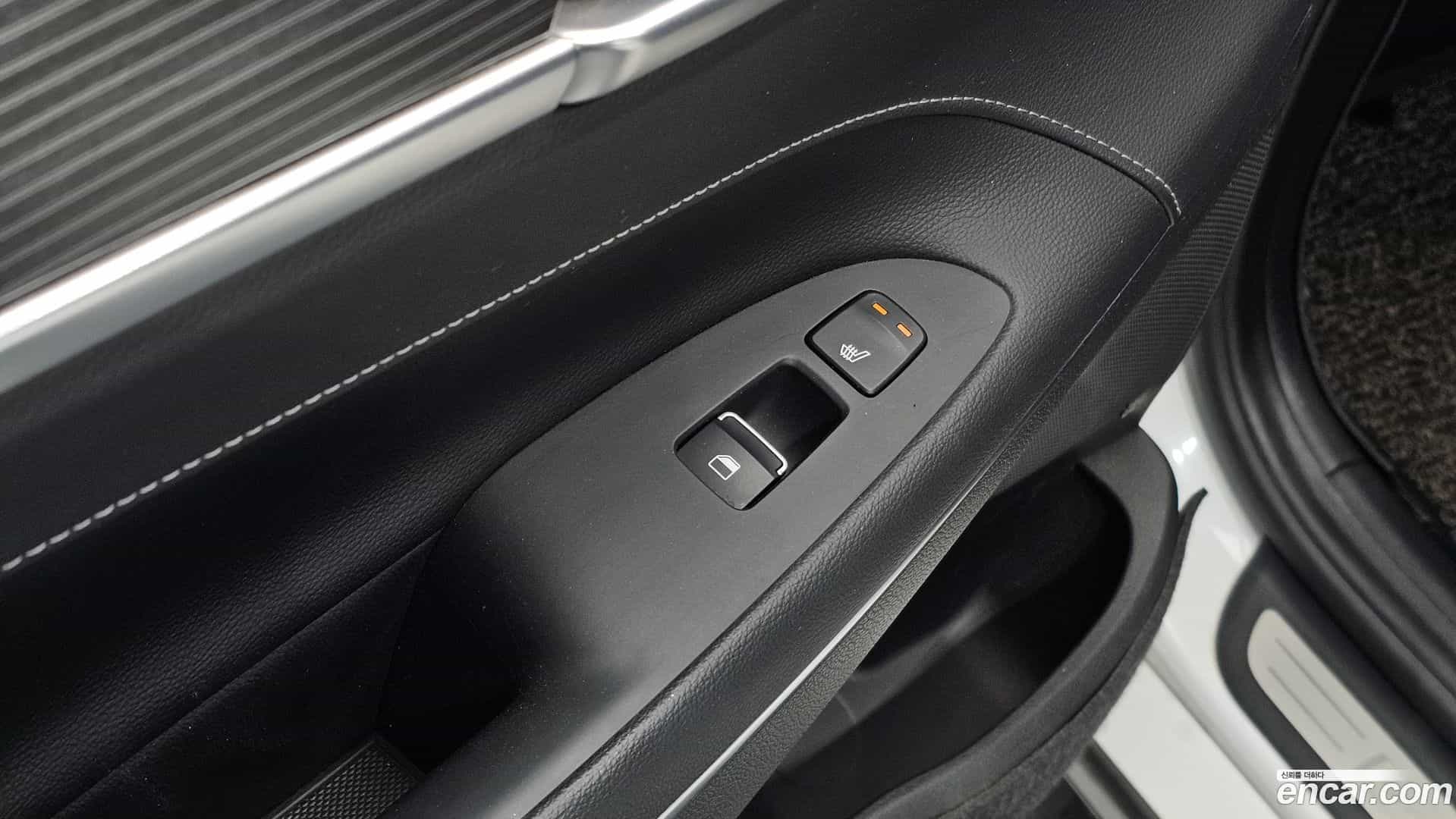Grandeur Hyundai 2017.4-OPTION-041