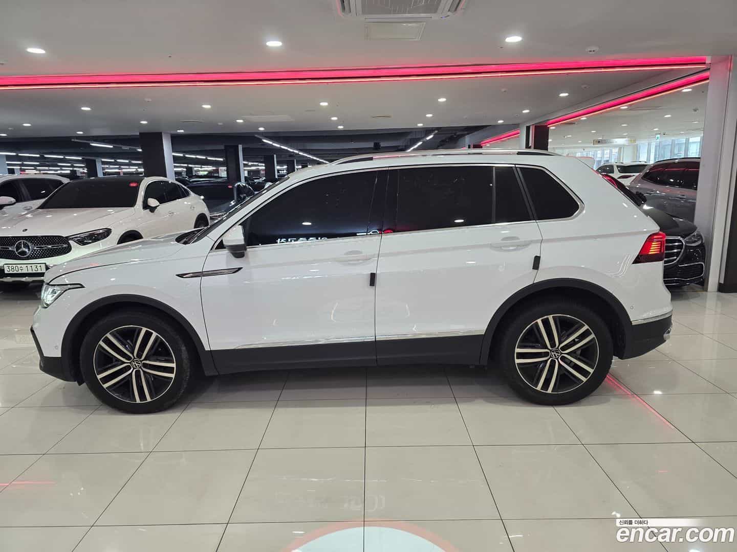Tiguan Volkswagen 2023.7-OUTER-002