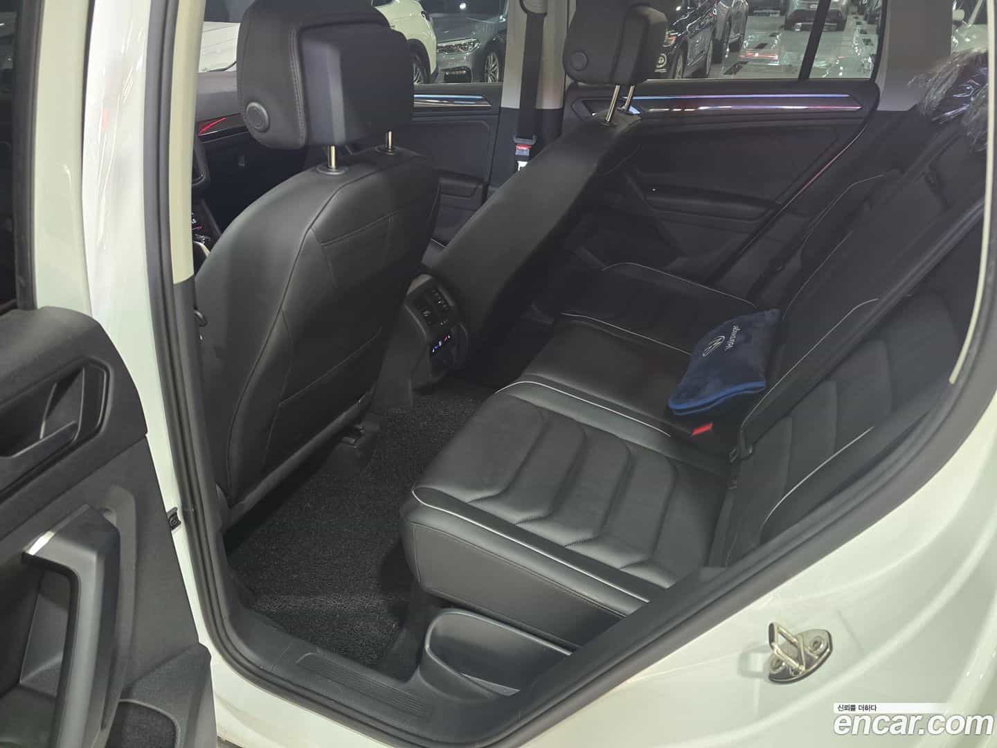 Tiguan Volkswagen 2023.7-OPTION-015