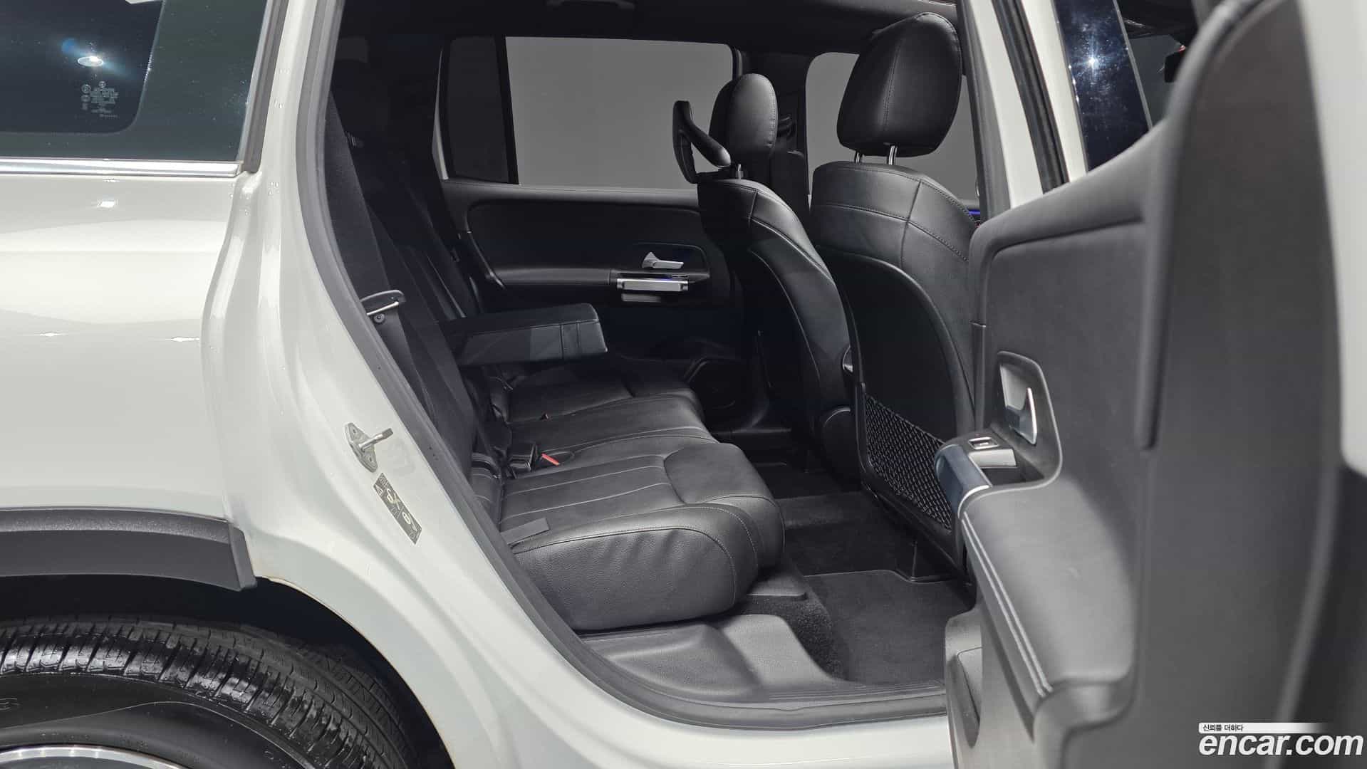 GLB-Class Mercedes-Benz 2020.9-OPTION-015