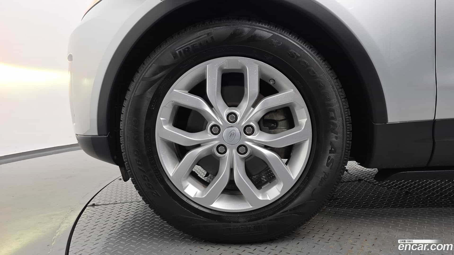 Discovery Land Rover 2018.10-OUTER-005