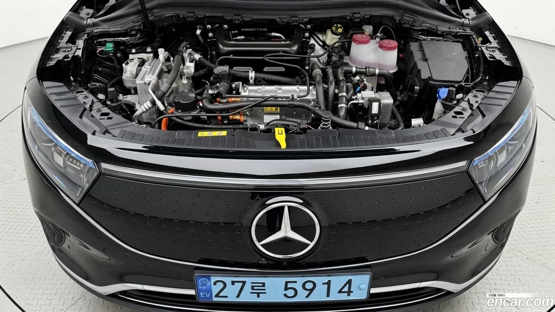 EQA Mercedes-Benz 2025.7-OUTER-006