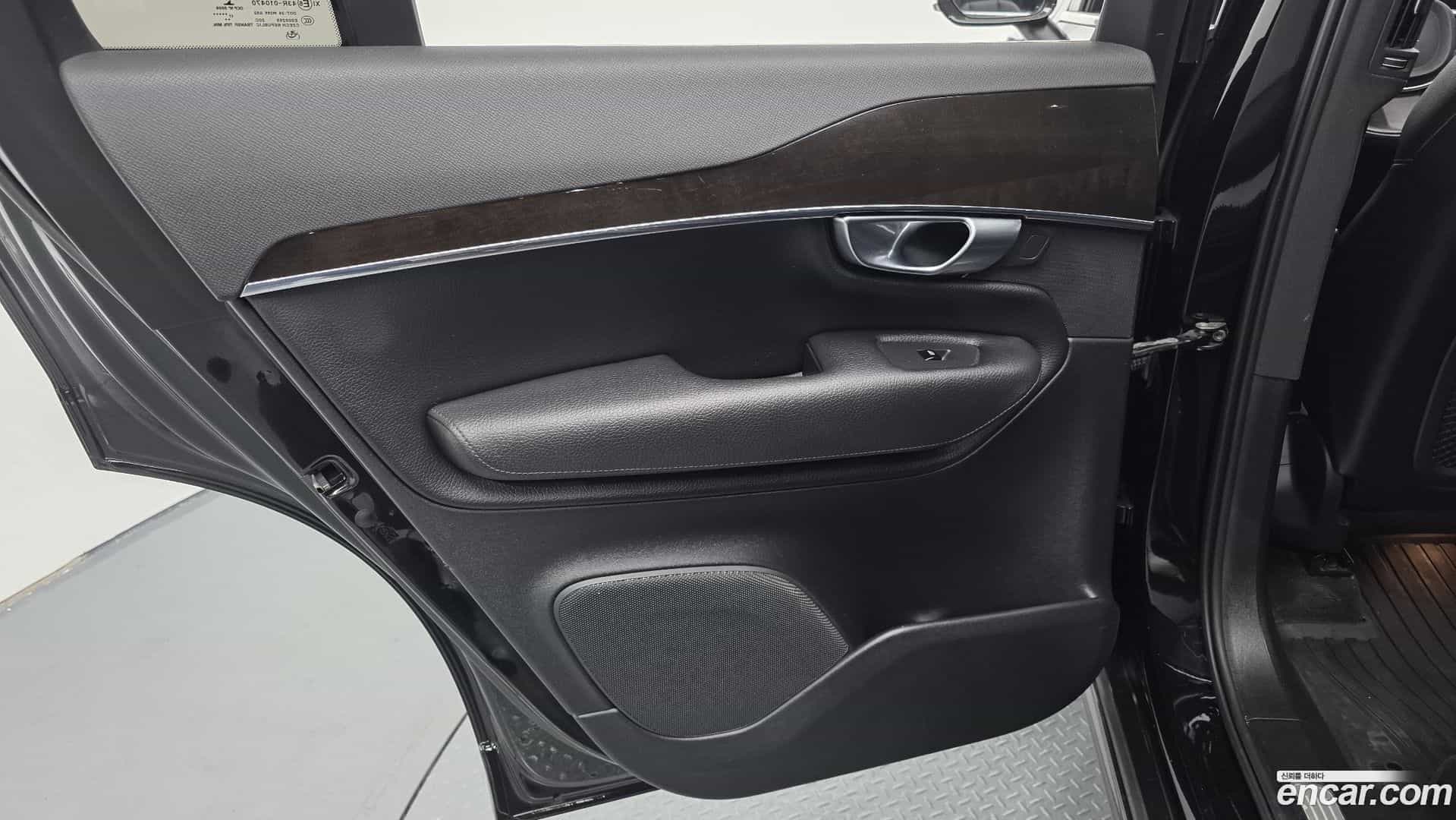XC90 Volvo 2018.0-INNER-035