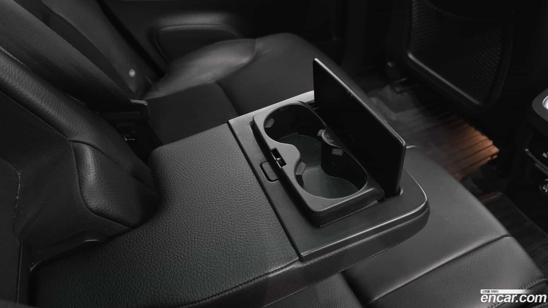 XC90 Volvo 2018.0-OPTION-044