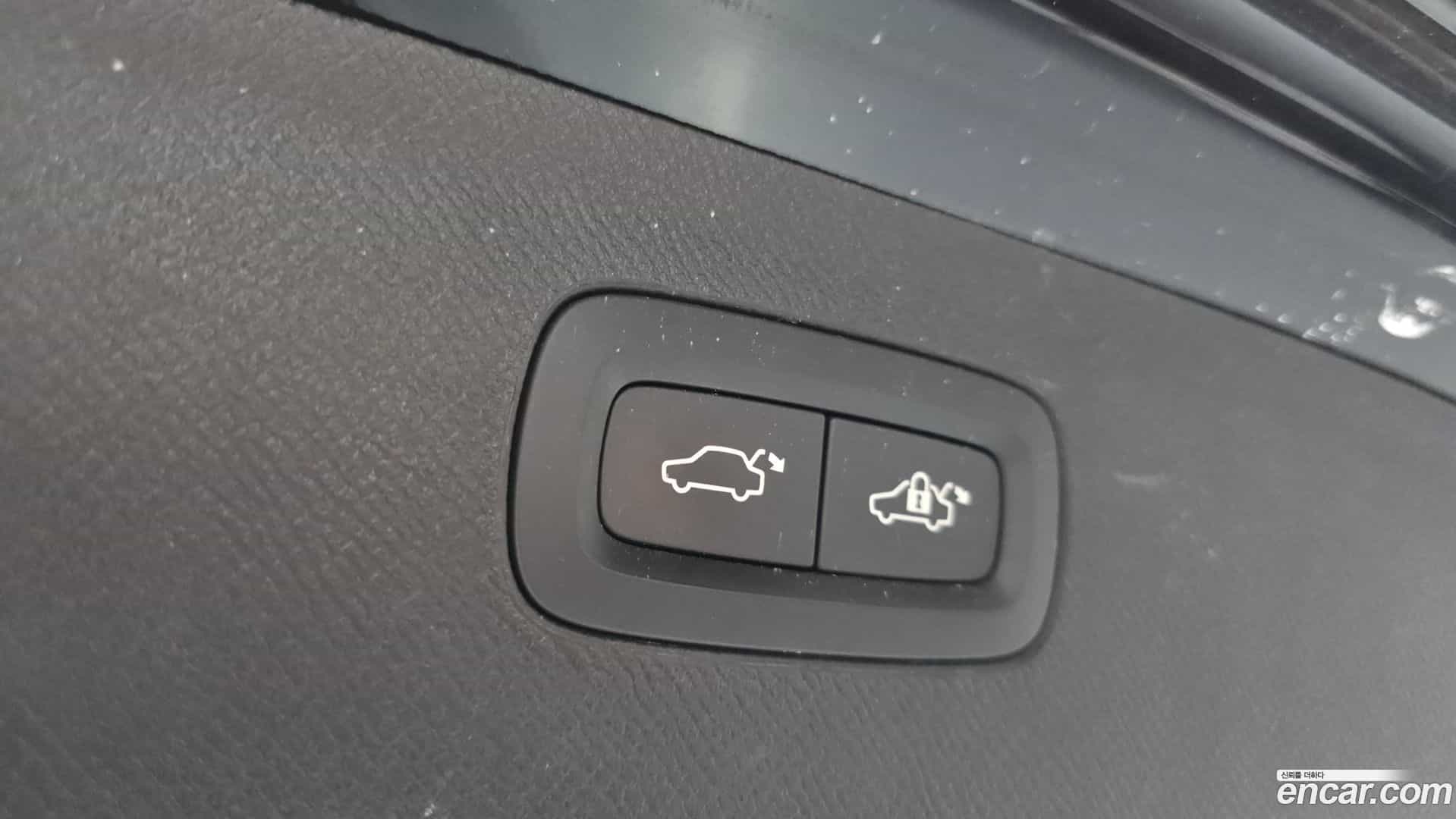 XC90 Volvo 2018.0-OPTION-046