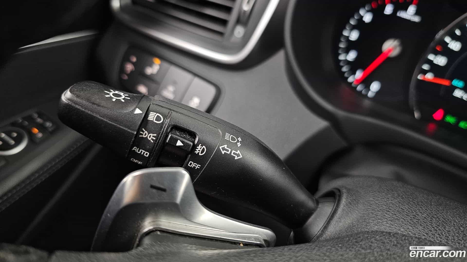 Sorento Kia 2016.2-OPTION-046