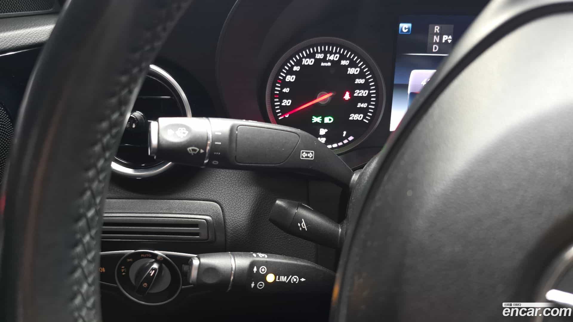 C-Class Mercedes-Benz 2016.2-OPTION-021