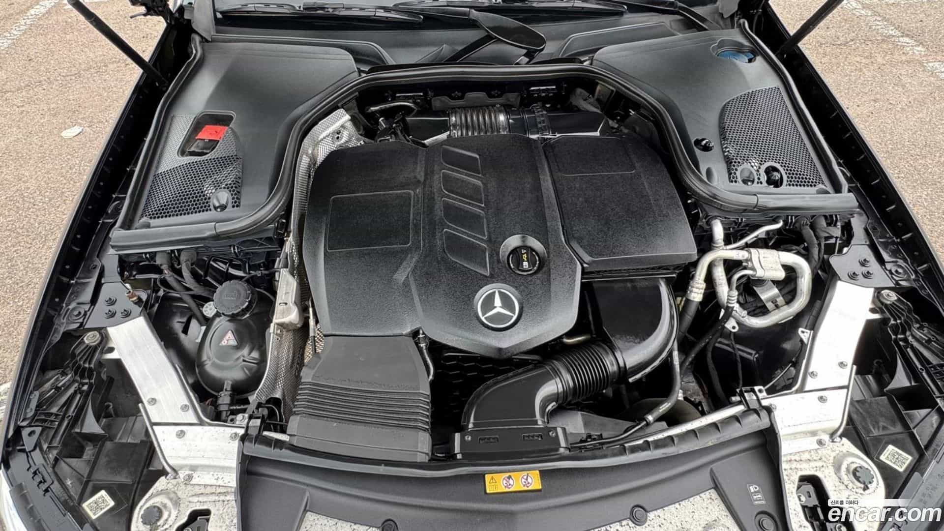 E-Class Mercedes-Benz 2016.11-OUTER-006