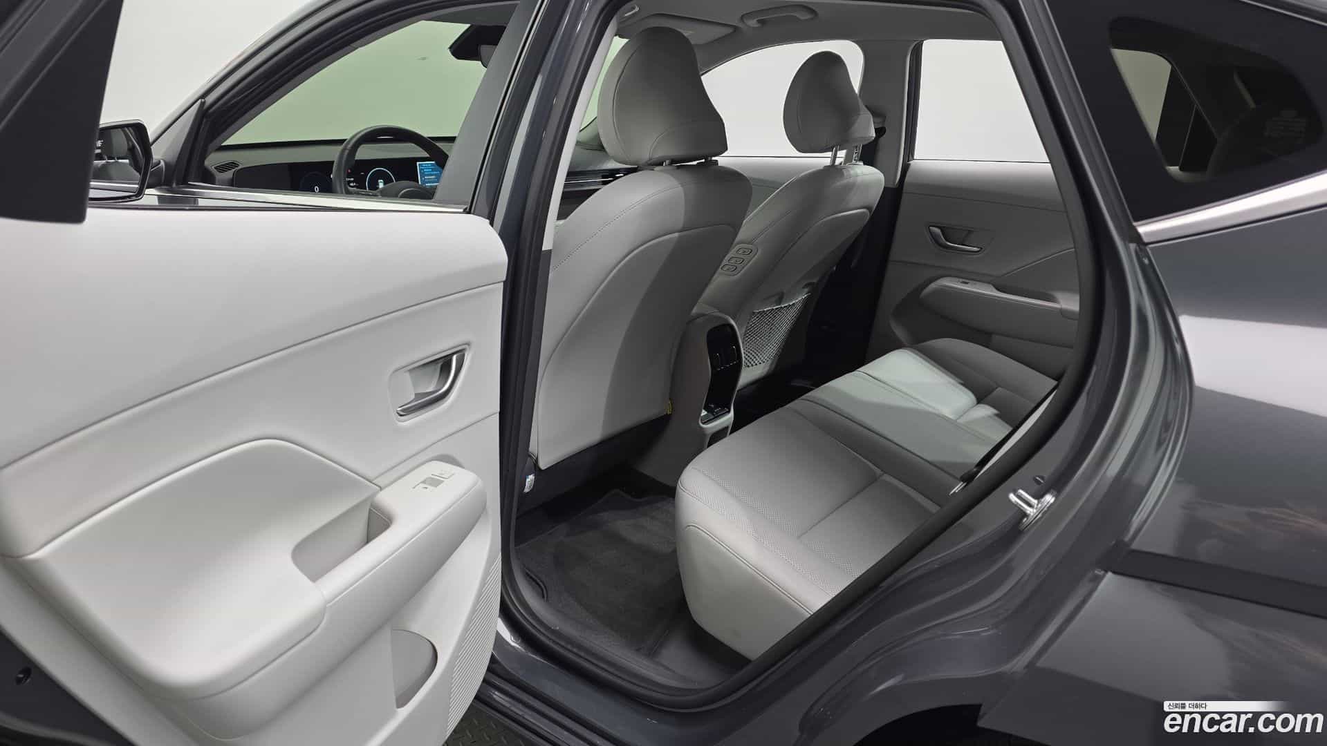 Kona Hyundai 2023.10-OPTION-016