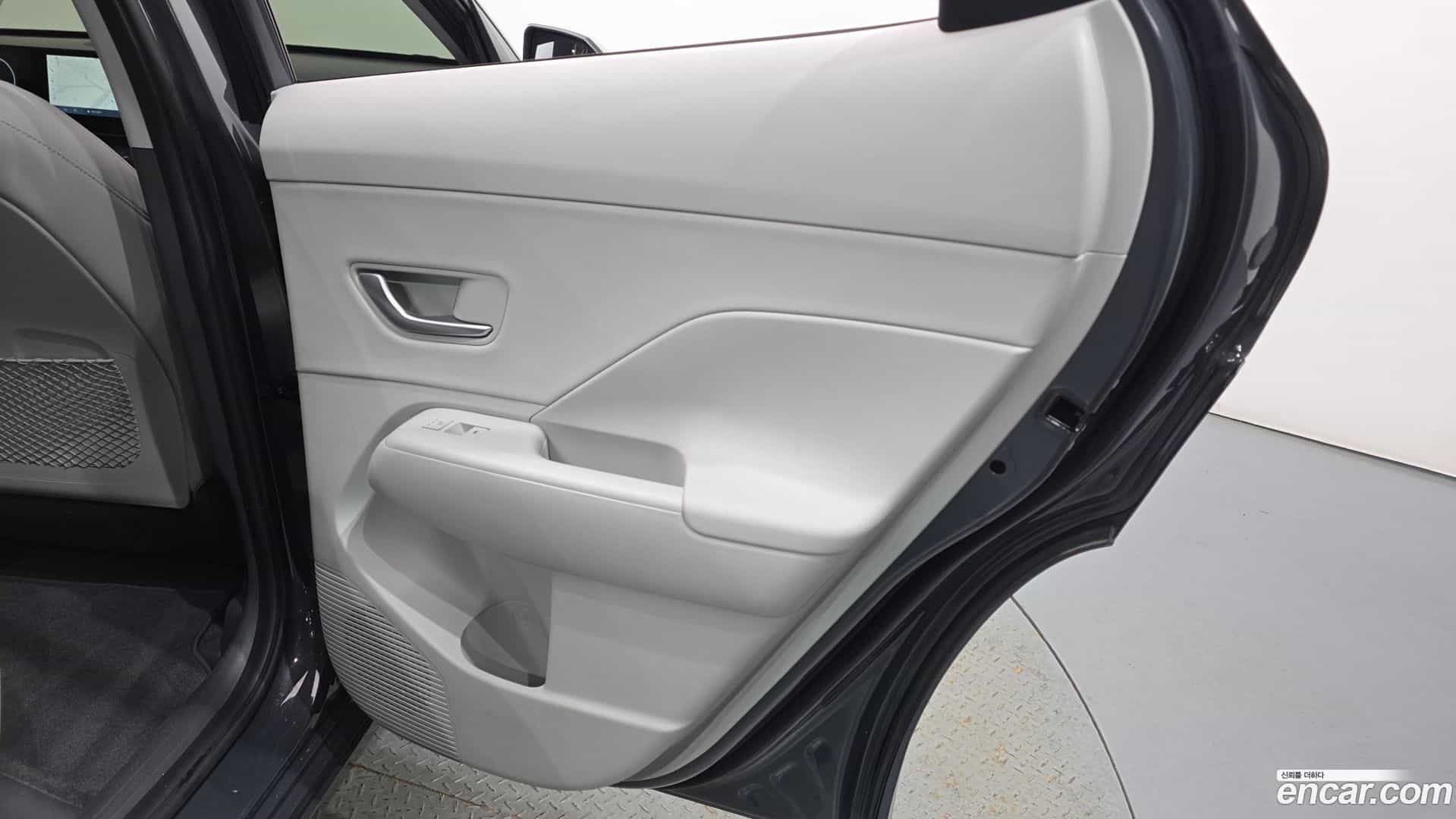 Kona Hyundai 2023.10-INNER-035