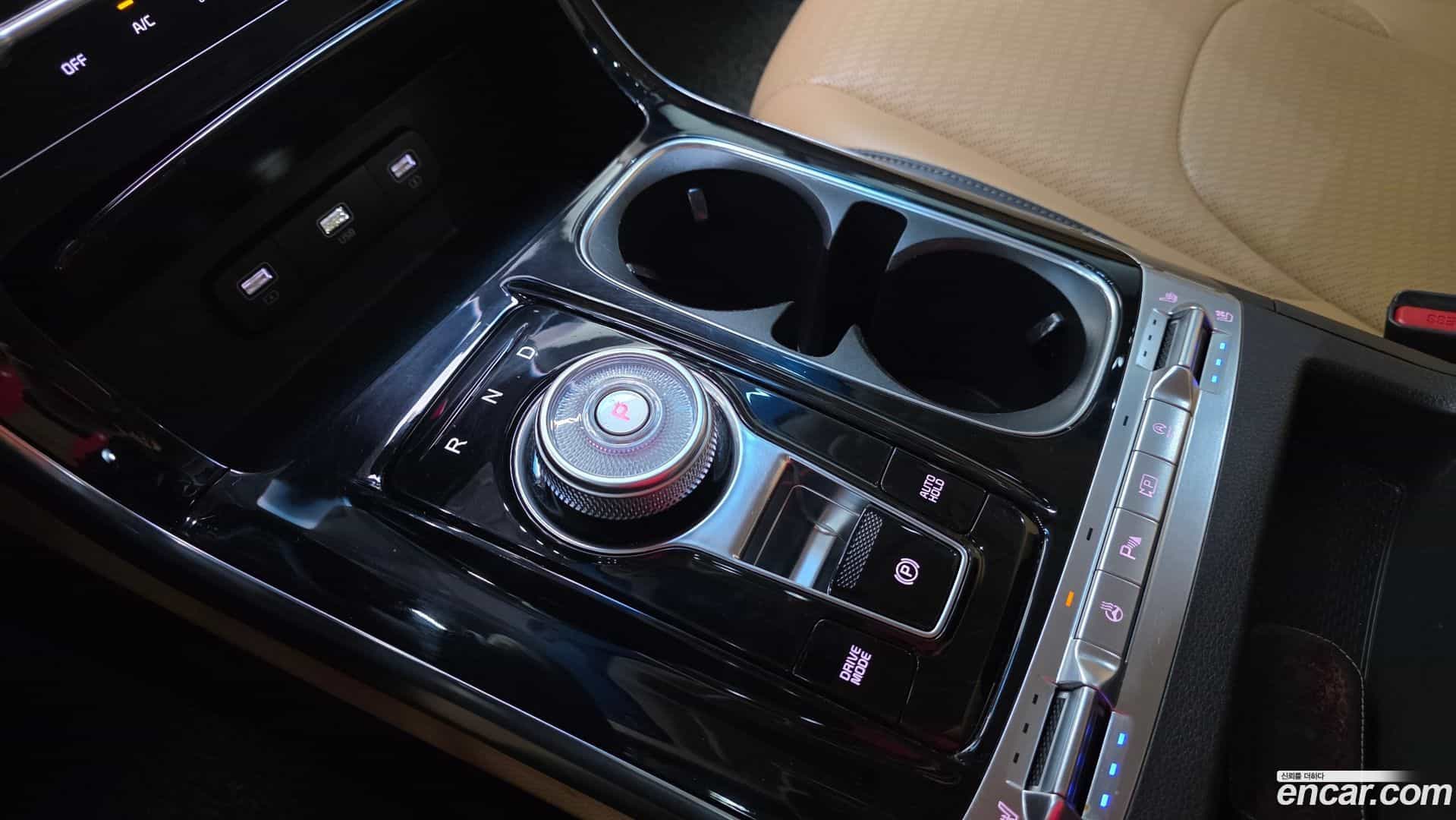 Canival Kia 2021.2-INNER-009
