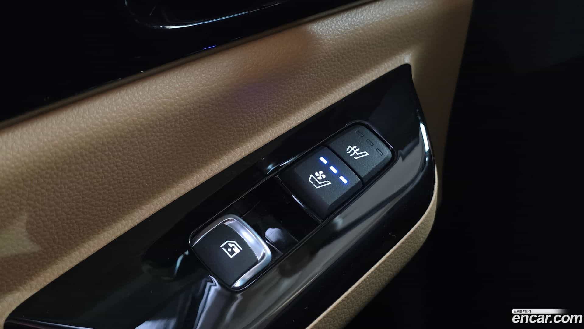 Canival Kia 2021.2-OPTION-040