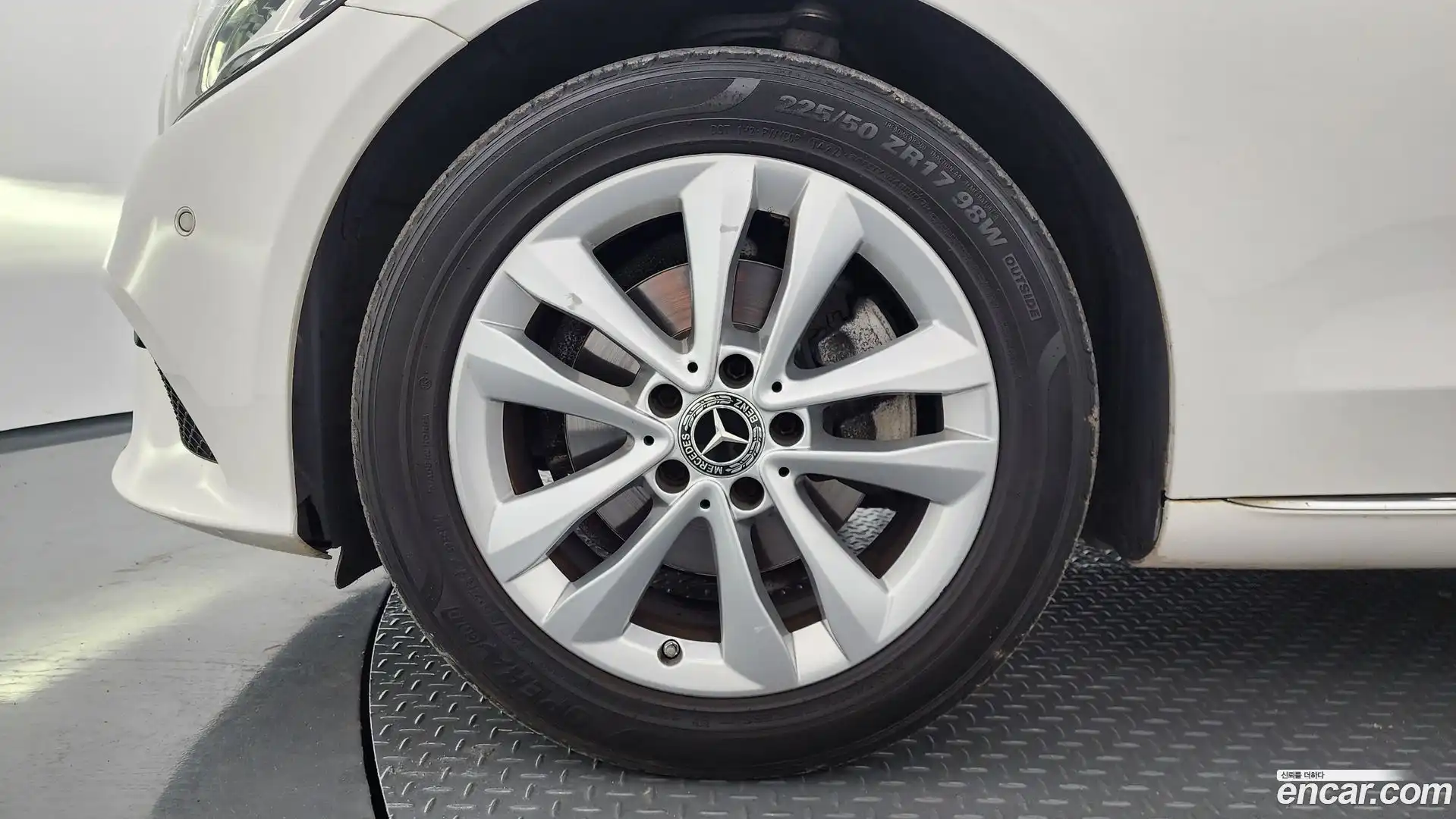 C-Class Mercedes-Benz 2019.2-OUTER-005