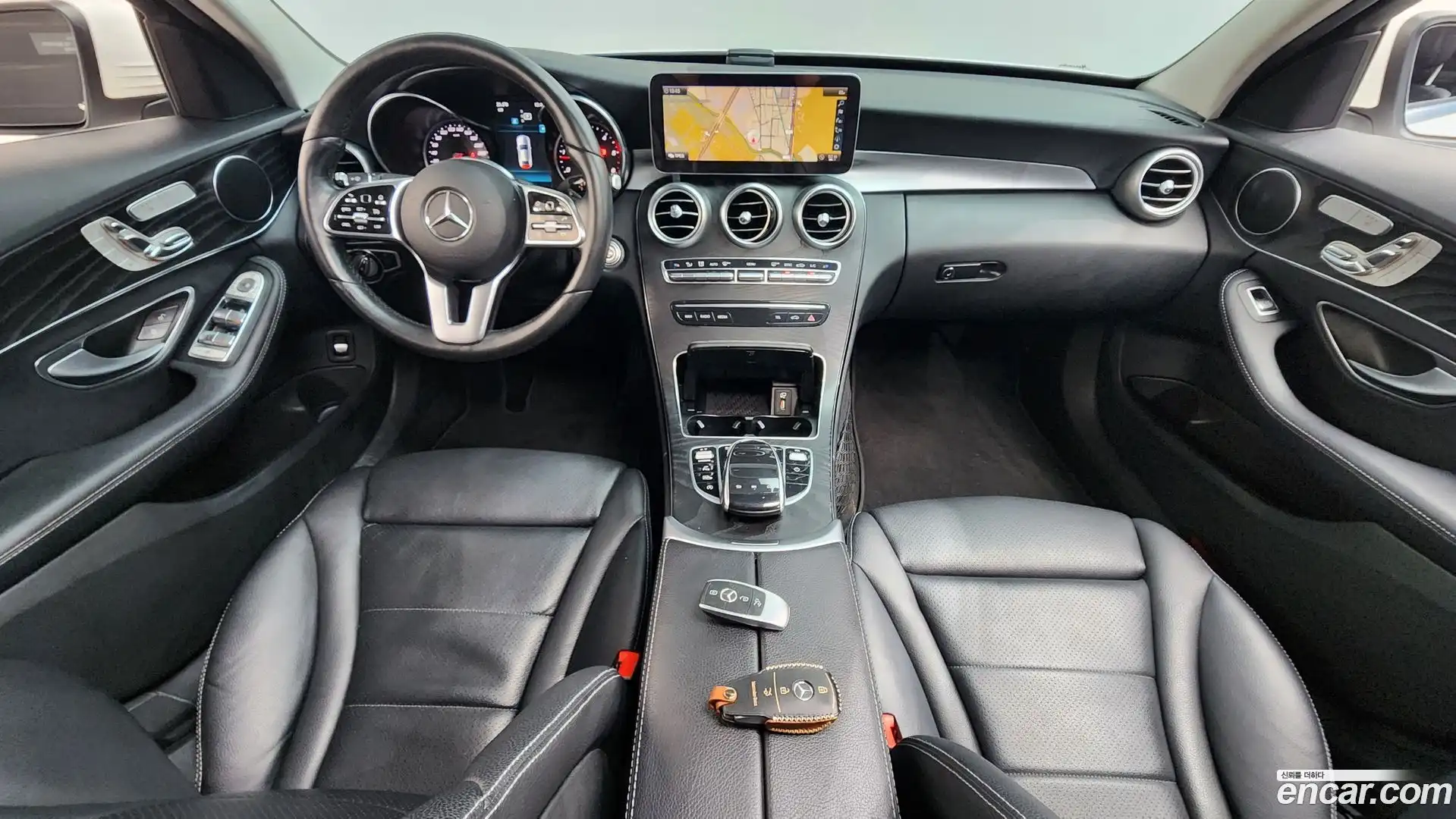 C-Class Mercedes-Benz 2019.2-INNER-007