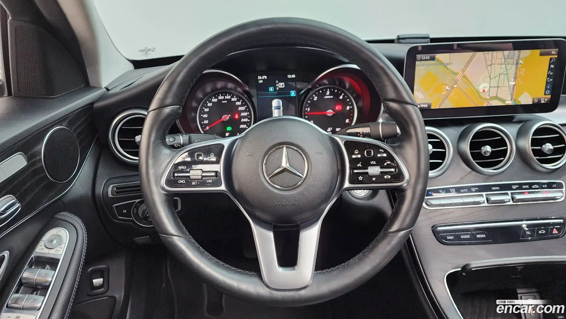 C-Class Mercedes-Benz 2019.2-OPTION-016