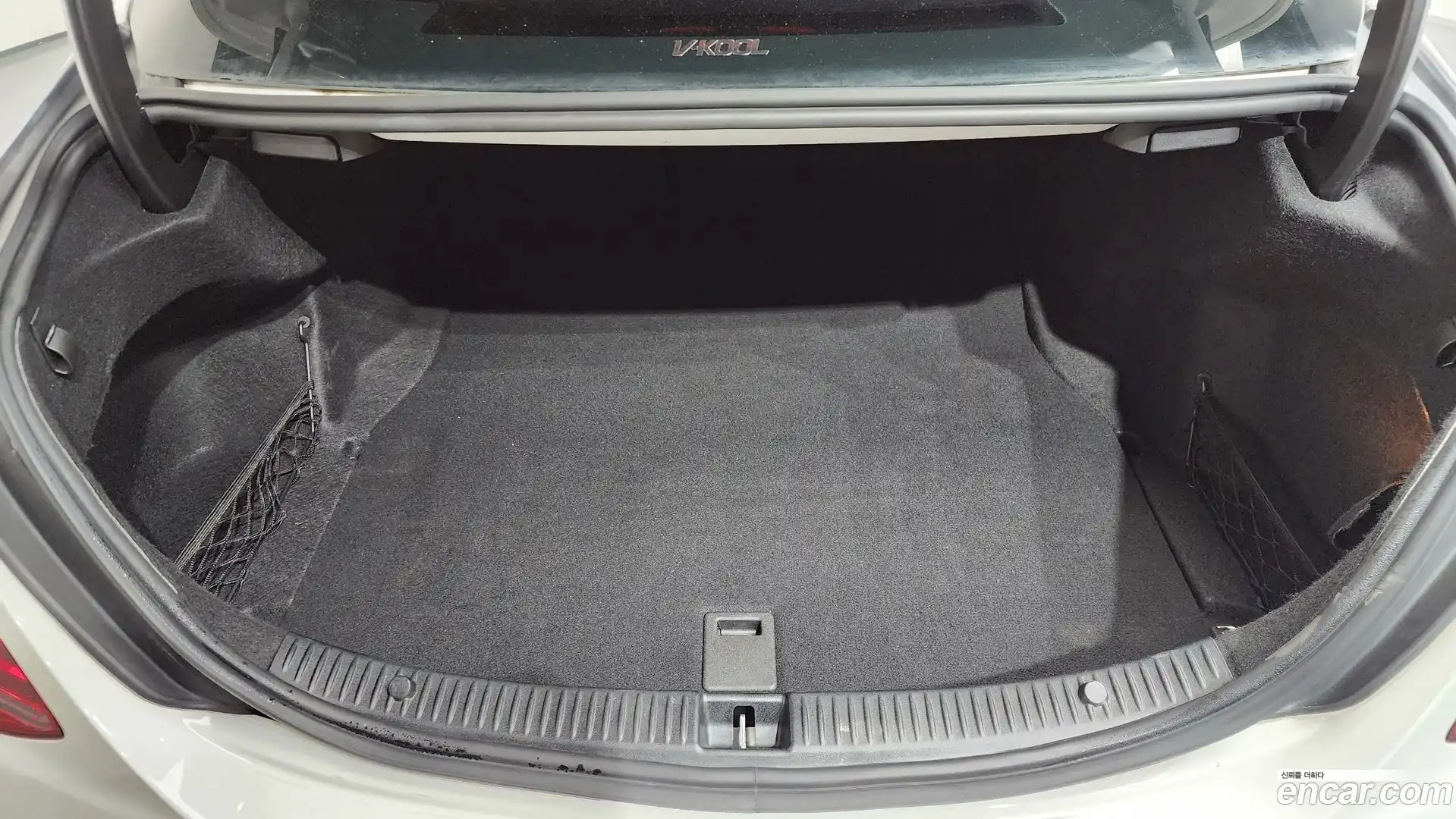 C-Class Mercedes-Benz 2019.2-OPTION-024