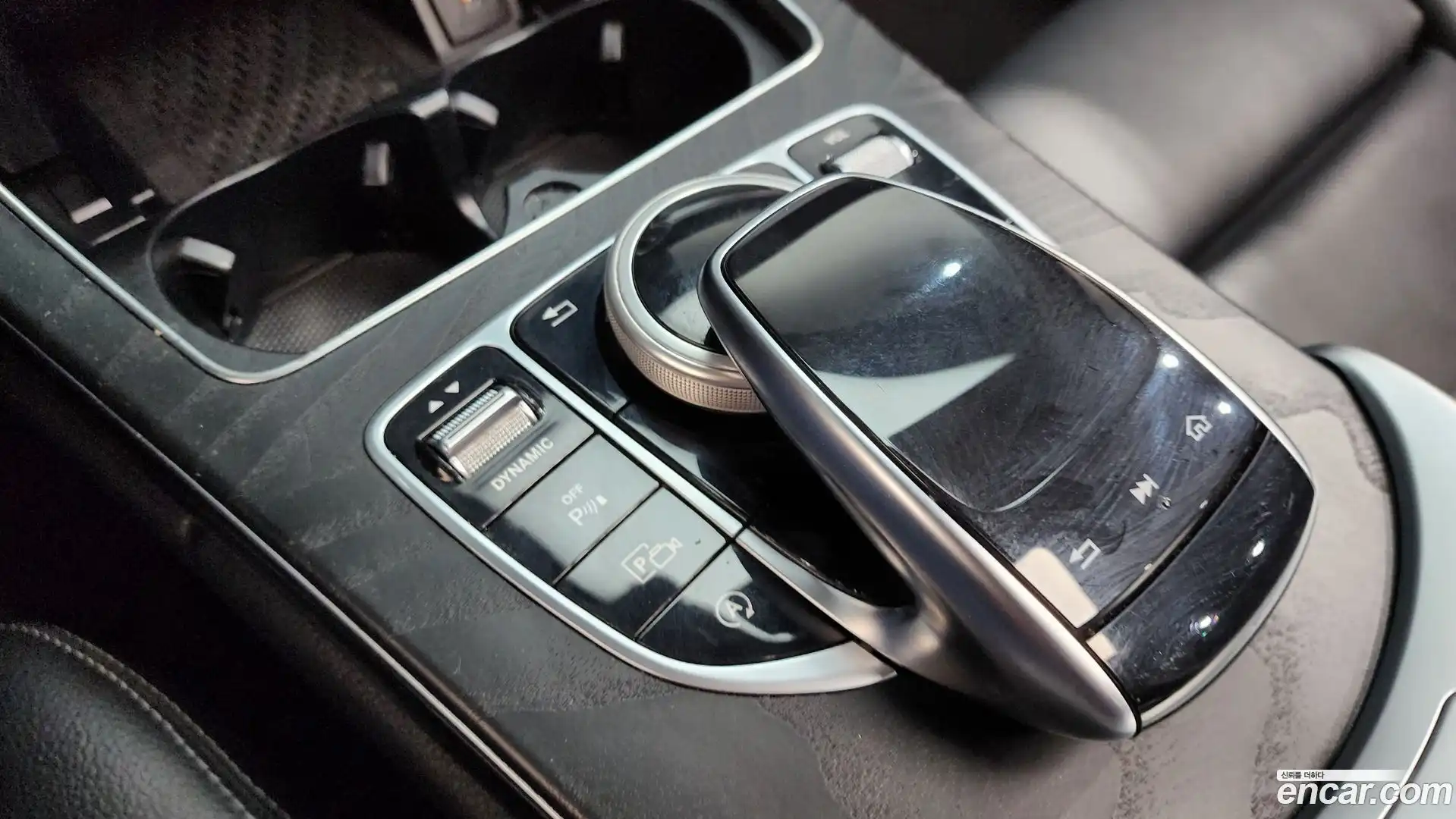 C-Class Mercedes-Benz 2019.2-OPTION-044