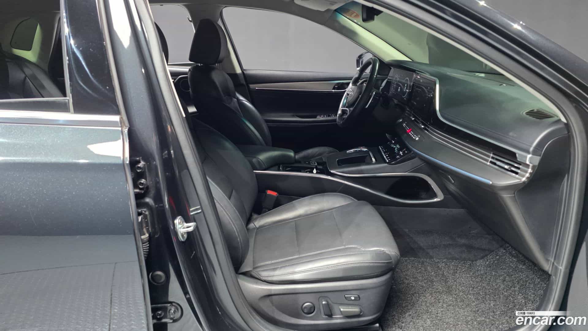 Grandeur Hyundai 2021.5-OPTION-015