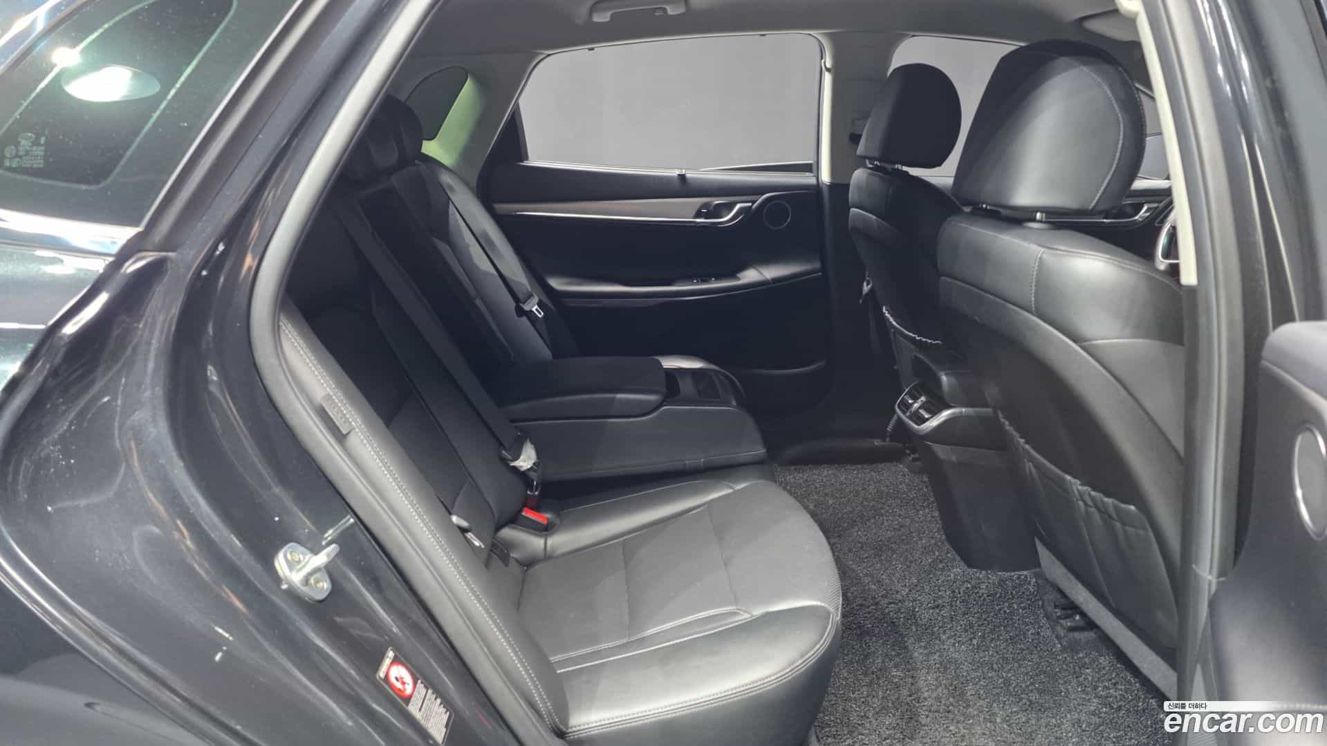 Grandeur Hyundai 2021.5-OPTION-016