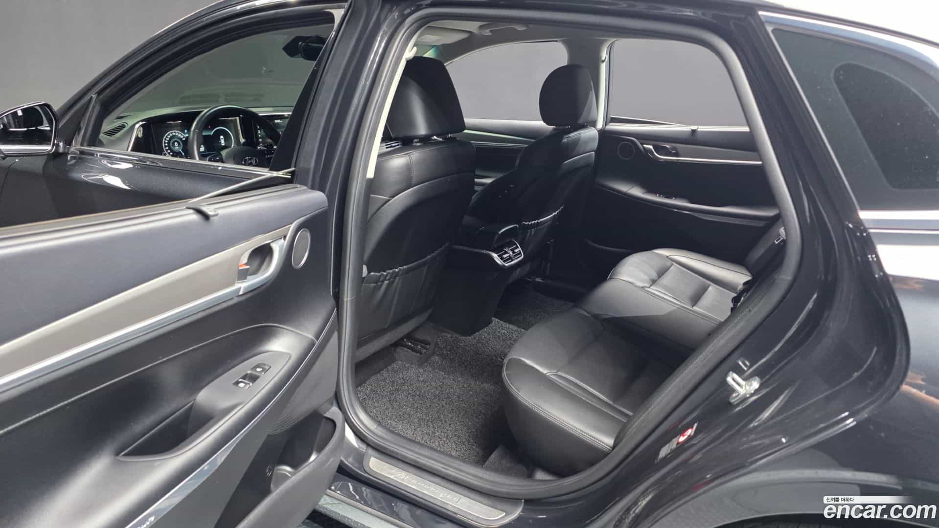 Grandeur Hyundai 2021.5-INNER-036